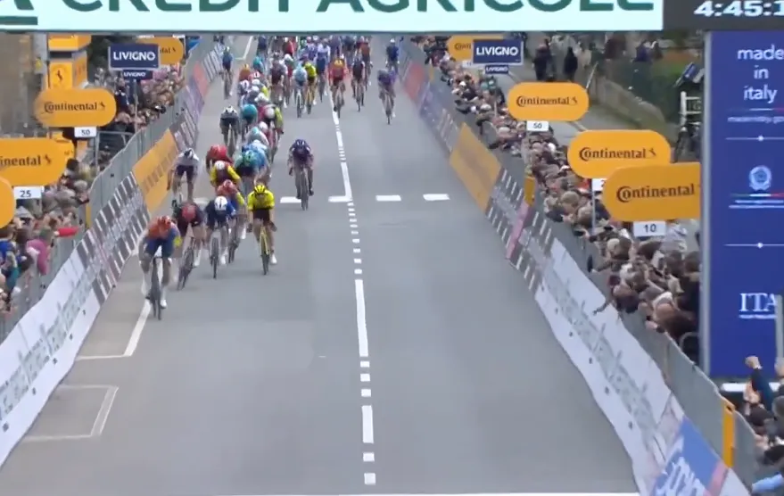 Milan impressively sprints to victory in Tirreno-Adriatico, Zijlaard finishes second