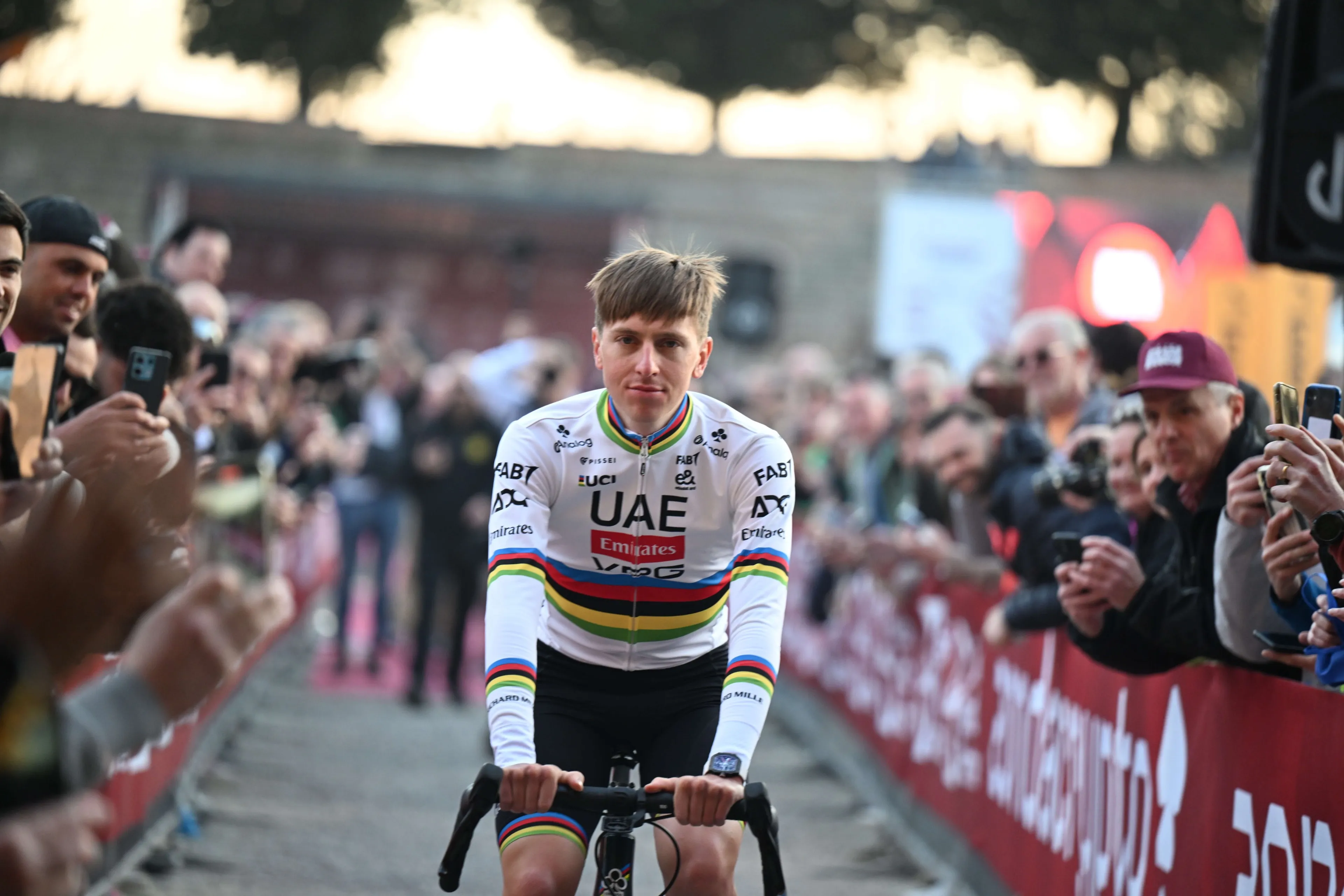 Ploegen Pogacar en Ganna moeten gedwongen wissel doorvoeren in ploeg voor Milaan-Sanremo