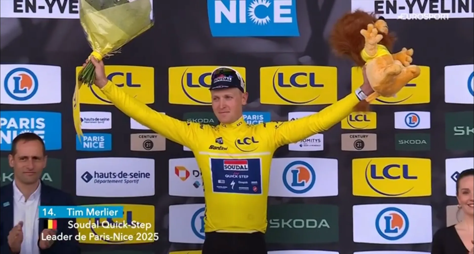 Bijna geen sprint in openingsrit Parijs-Nice, dankzij Visma | Lease a Bike: 'Werd erg nerveus', aldus winnaar Merlier