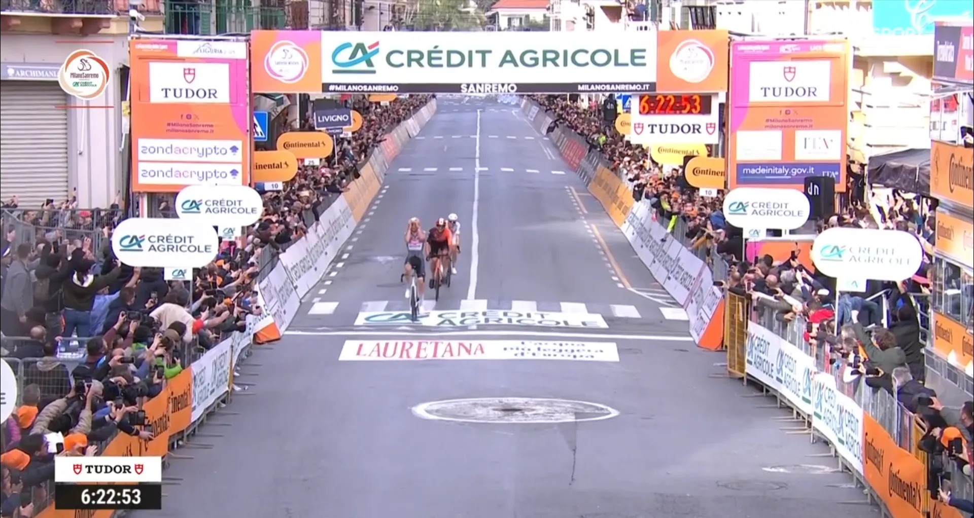 Pogacar pulls, pushes, and pounds on the Cipressa and Poggio, but Van der Poel holds firm and takes stunning victory in Milan-San Remo