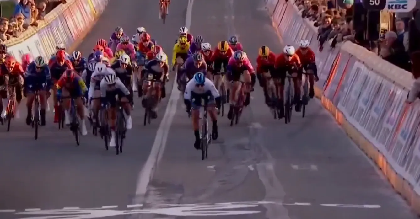 SD Worx-Protime legt de bal na Omloop-patstelling nadrukkelijk in kamp-Vollering: 'Wij gaan dat niet altijd meer doen'