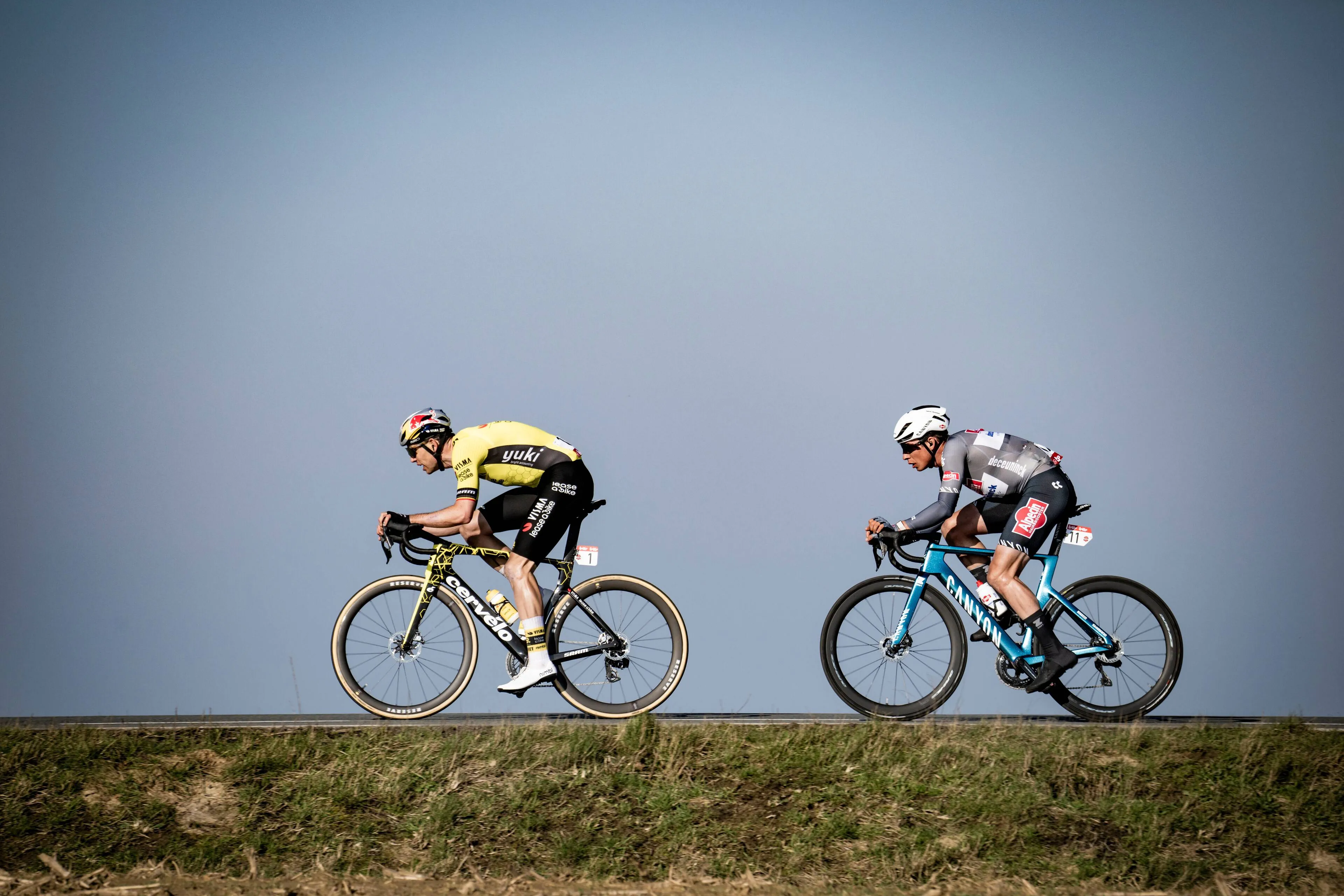 wout van aert jasper philipsen