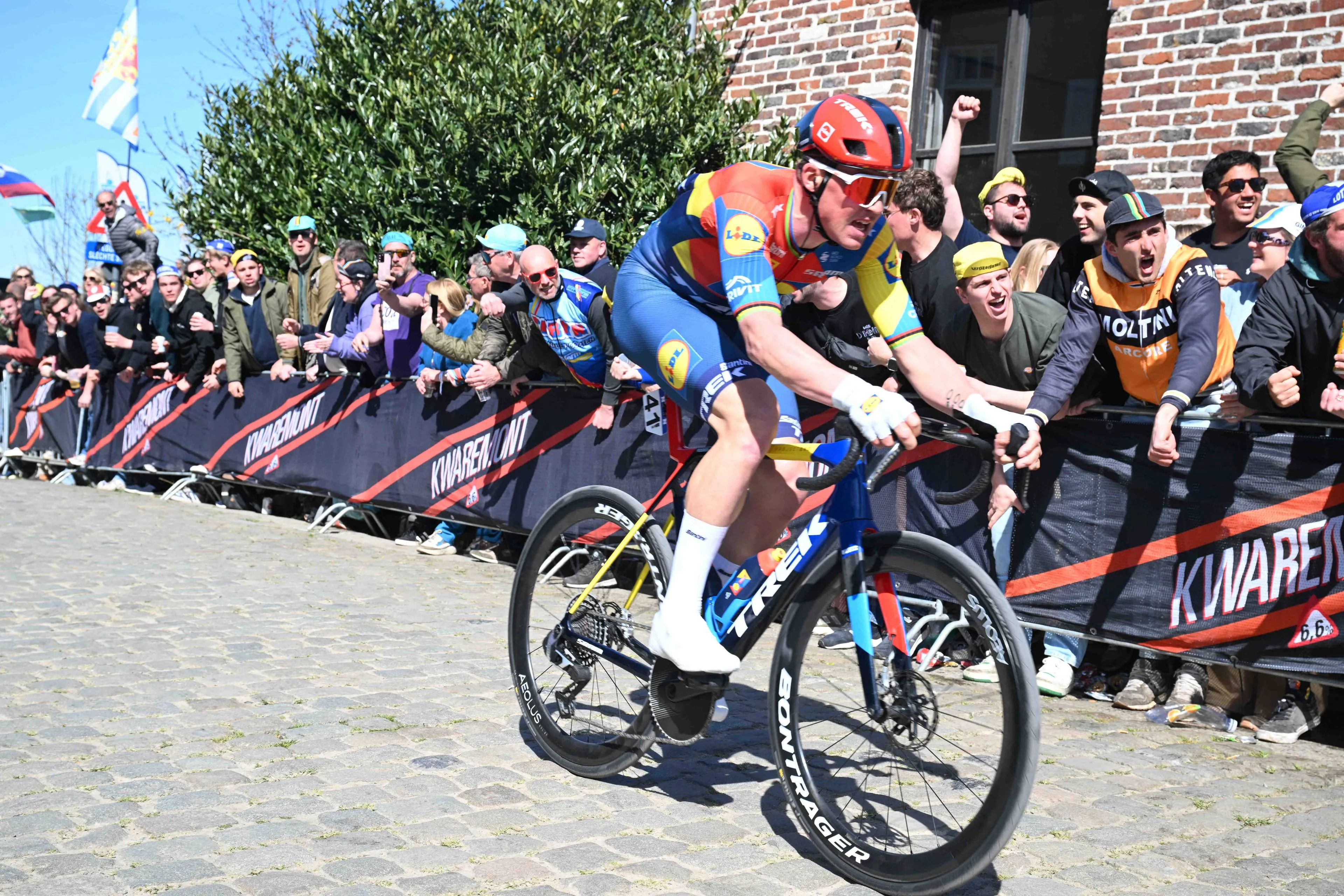 Lidl-Trek counters van der Poel and Pogacar with three leaders: "It would be crazy to rely on just one"
