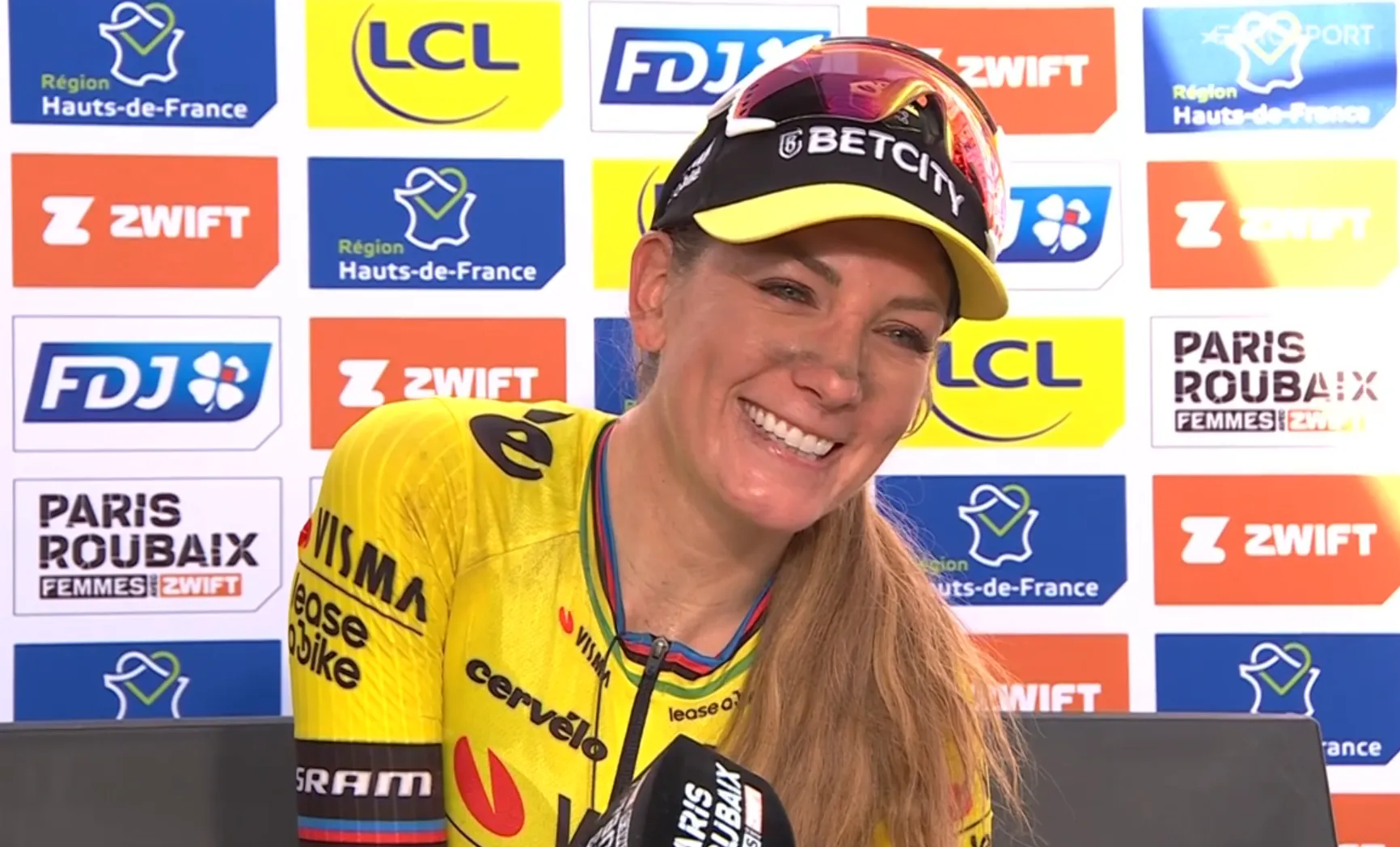 Sick, almost dropped during training, crashed and Roubaix as training? Ferrand-Prévot offers a demoralizing analysis after her victory