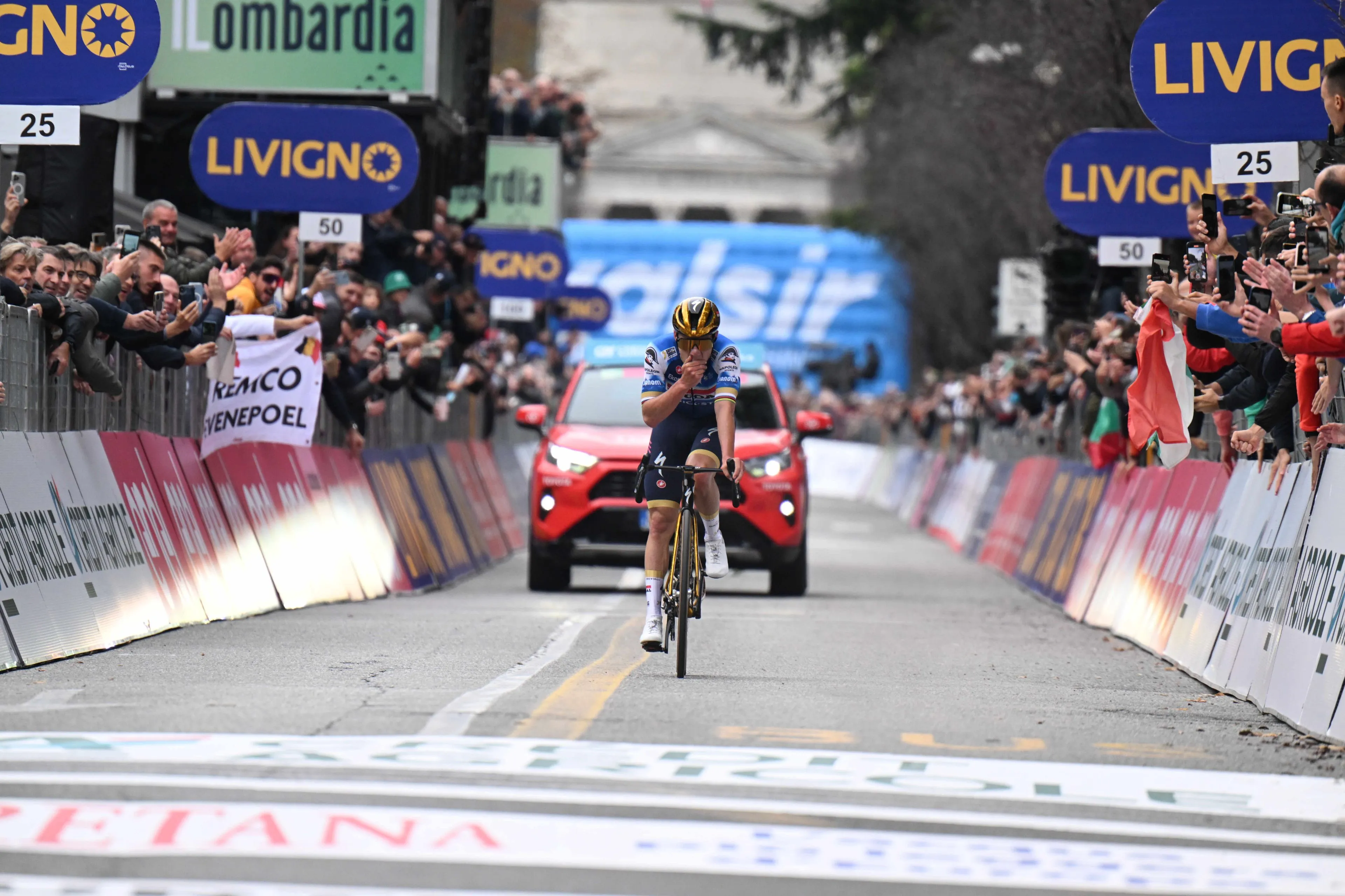 'Comeback month' for Remco Evenepoel kicks off with Swiss stage race in April