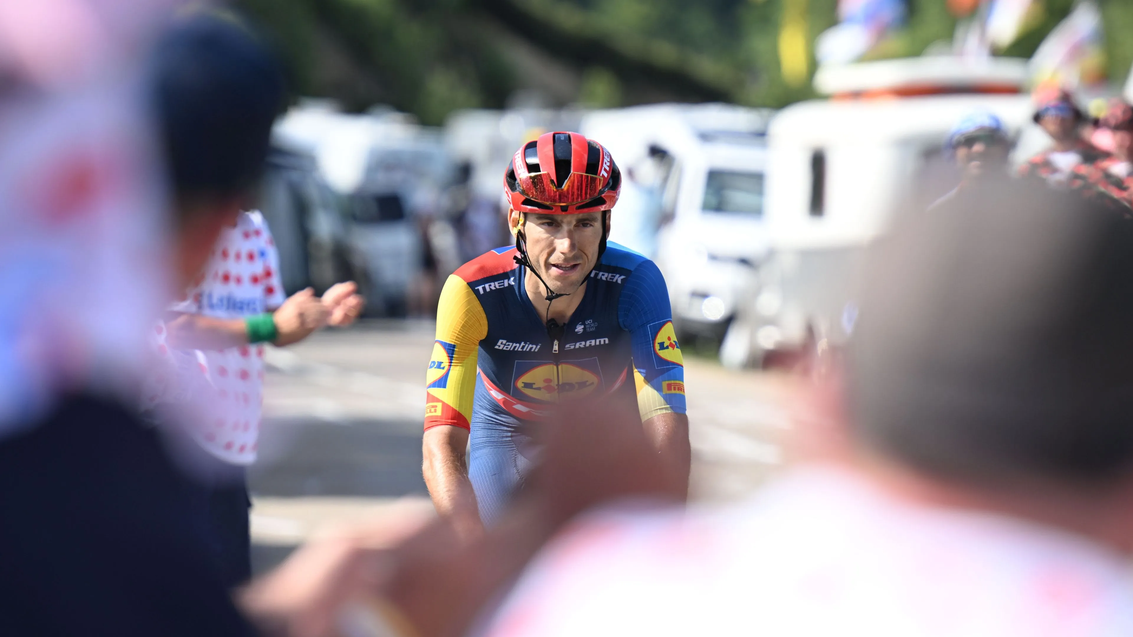 Verona wins fifteenth Giro stage with impressive solo effort, Roglic loses time due to INEOS offensive