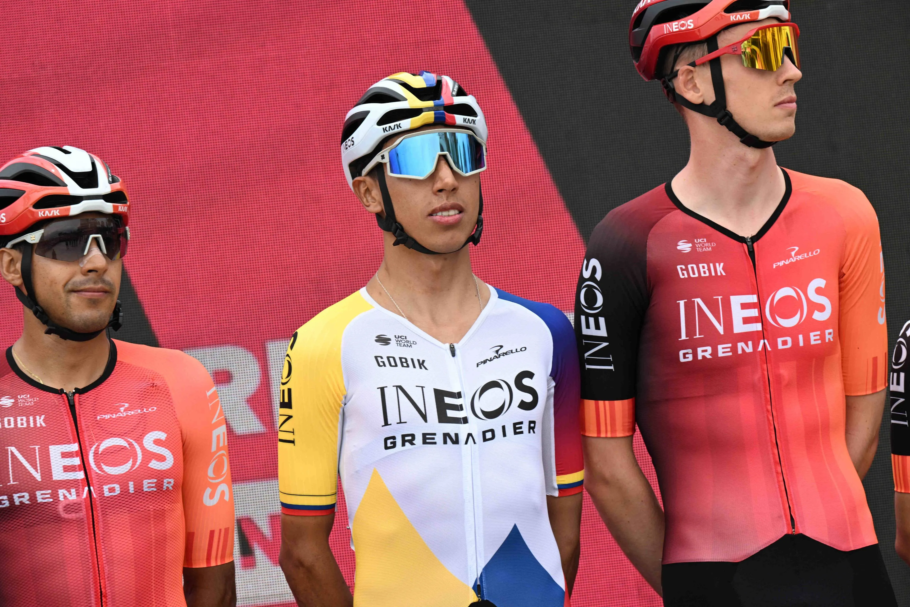 INEOS beseft dat Arensman en Bernal all-in moeten in de Giro: 'Geloof erin dat Egan een optie gaat zijn'