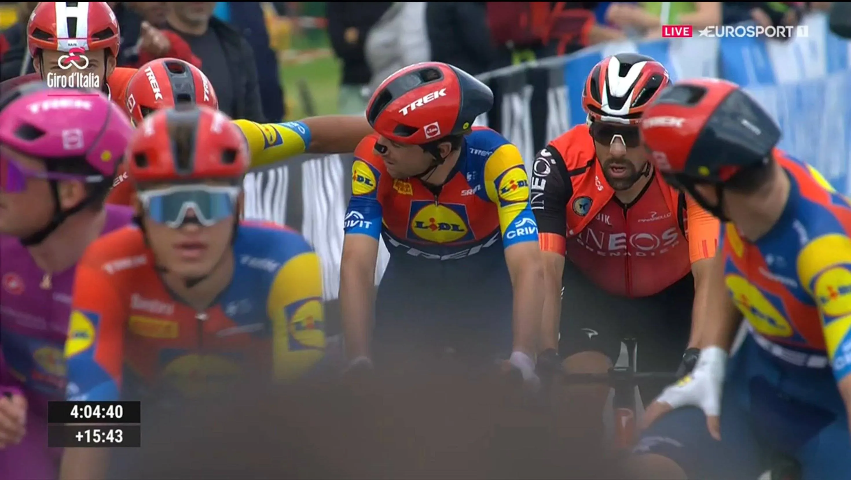 Jannik Sinner wist het meteen, Lidl-Trek ziet pas in Rome dat opgave Ciccone pijnlijker dan ooit blijkt