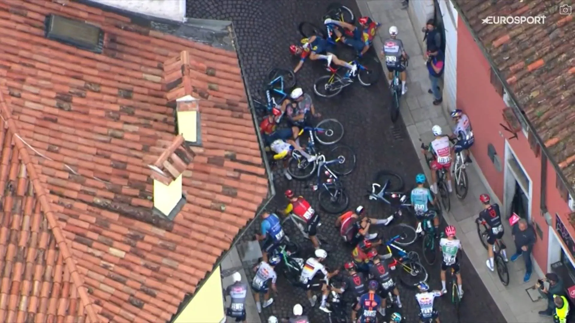 lidl trek crash