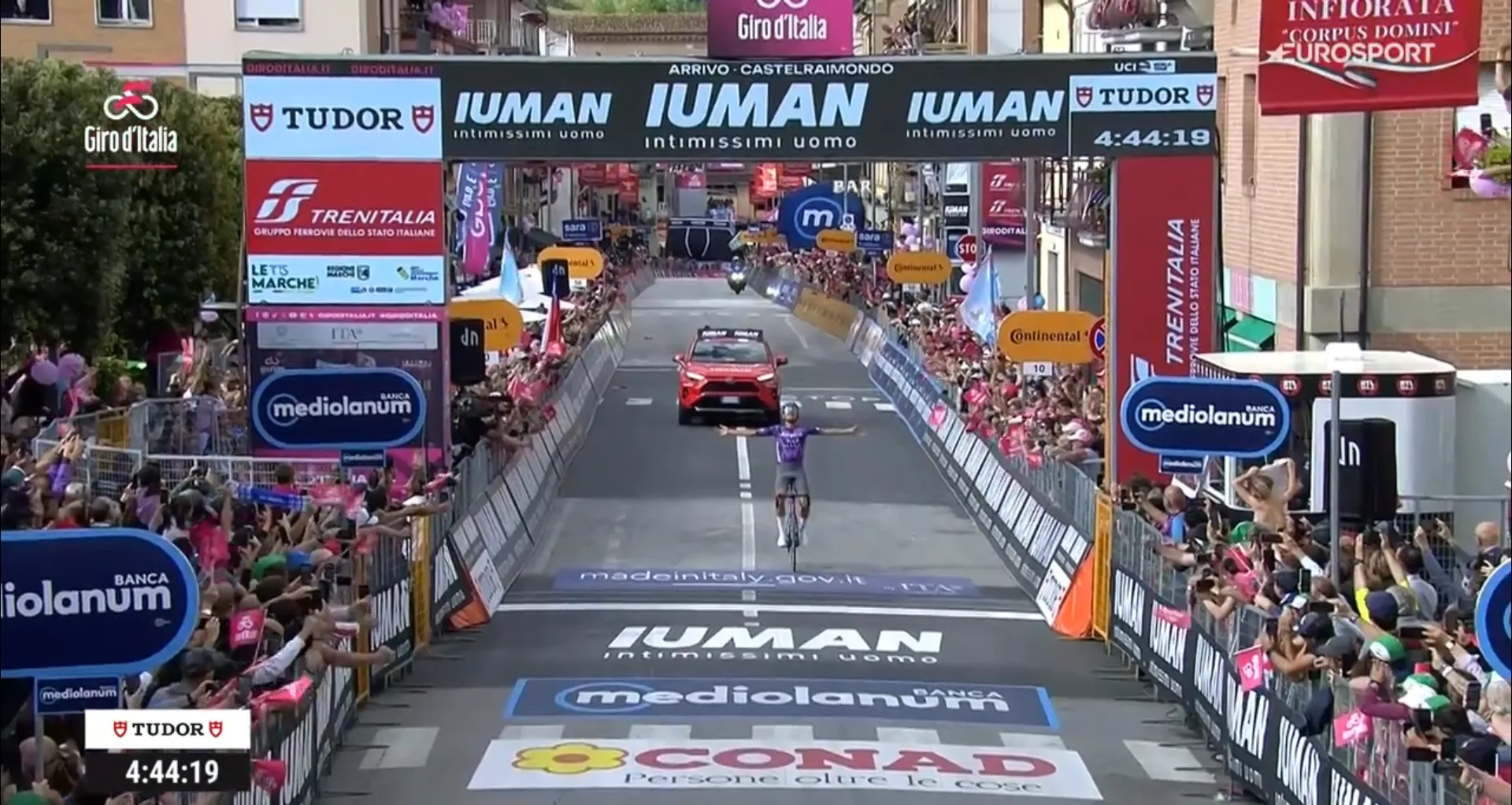 Kelderman goes to war in stunning transitional stage but monstrous Plapp takes the win, Ulissi grabs the pink jersey