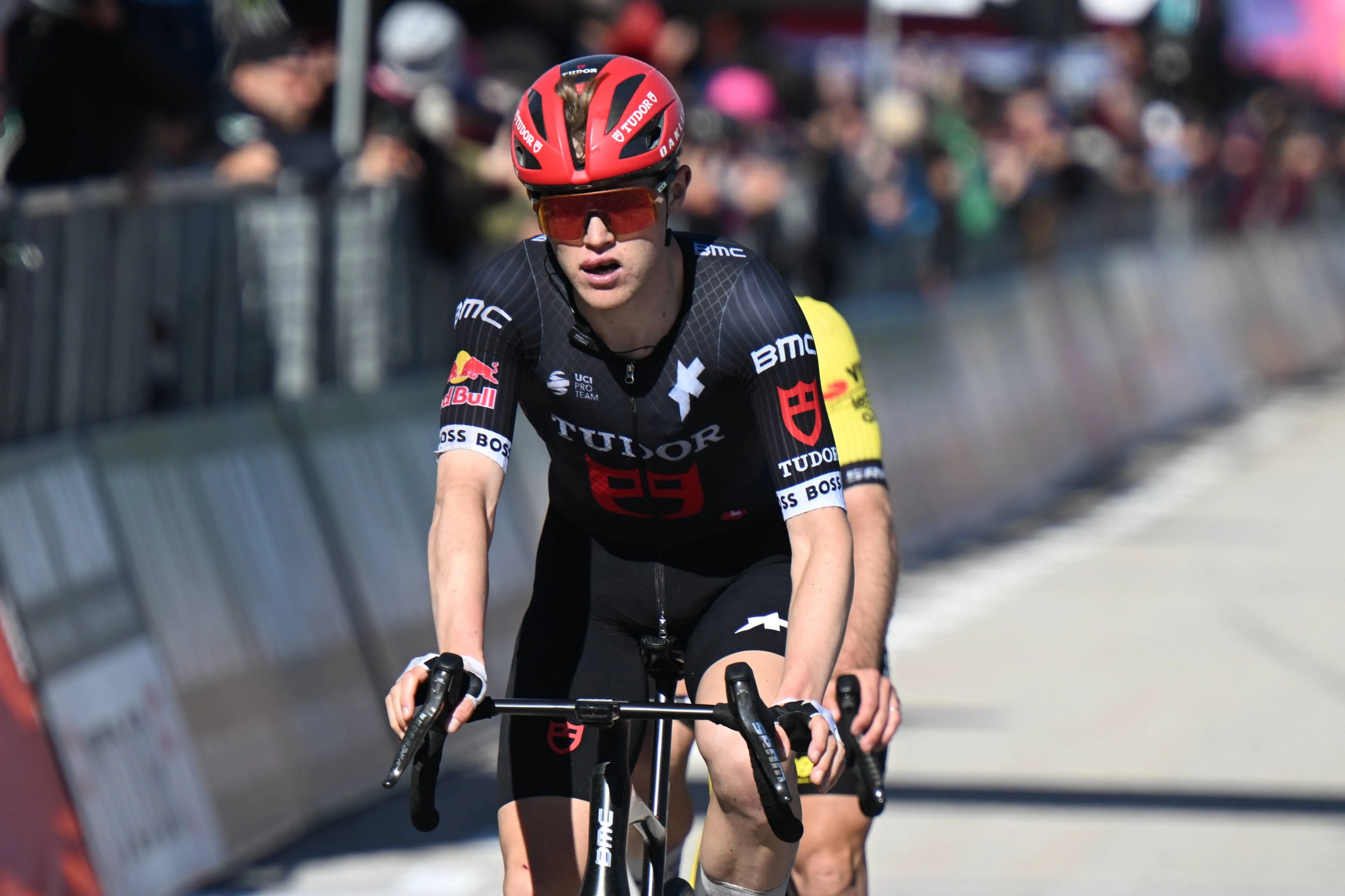 De winnaars van de dag: Gee haalt het roze nog niet in het hoofd, Storer pissig na nieuwe val op gezicht
