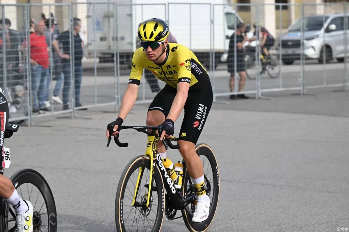 Course and results Giro d'Italia 2025 | Carapaz strikes on GC day, all eyes on the sprinters for Thursday!