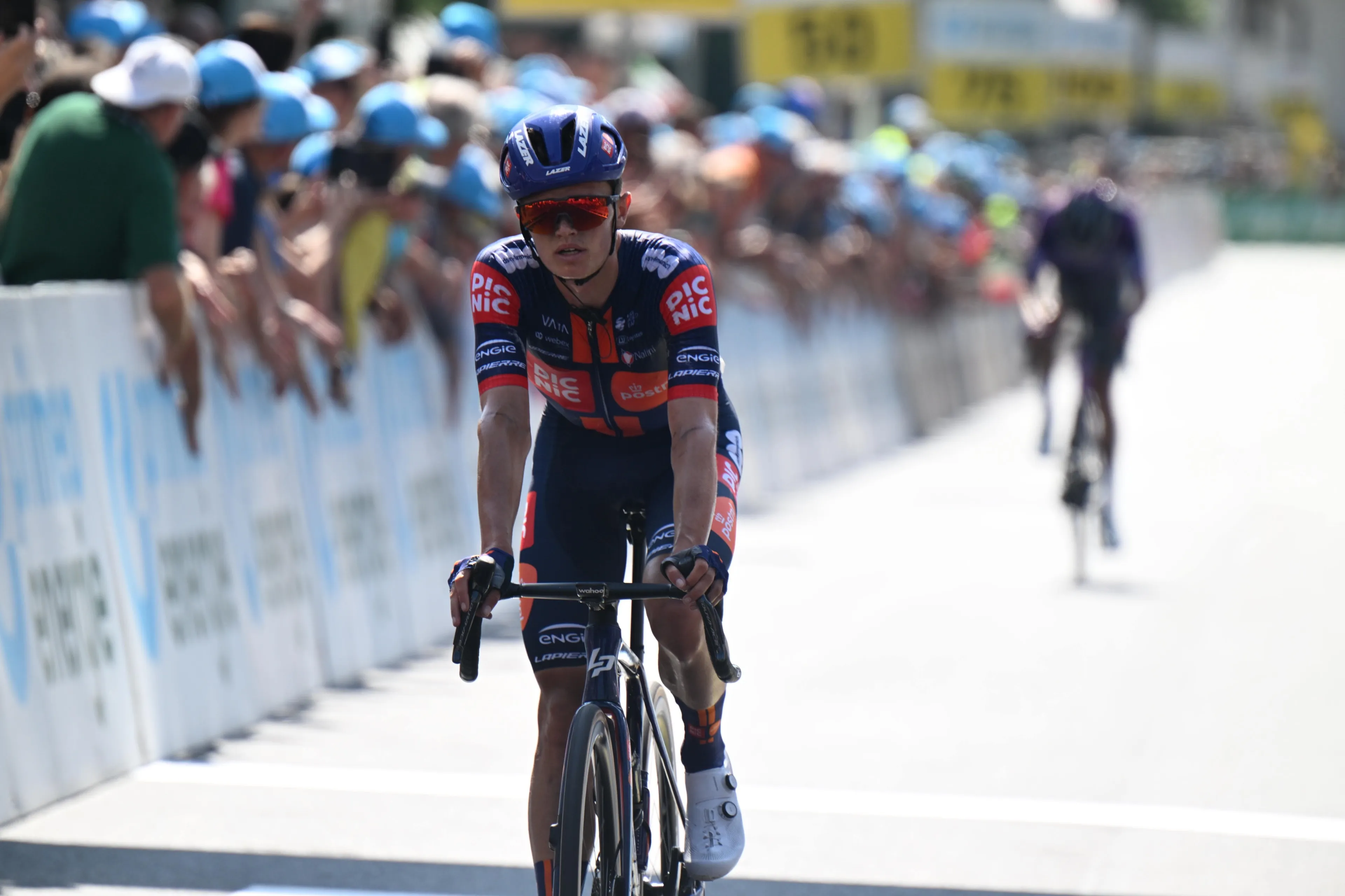 Wielertransfers 2025/2026 | Zelfs net voor de kerst weet INEOS nog een heel belangrijke slag te slaan