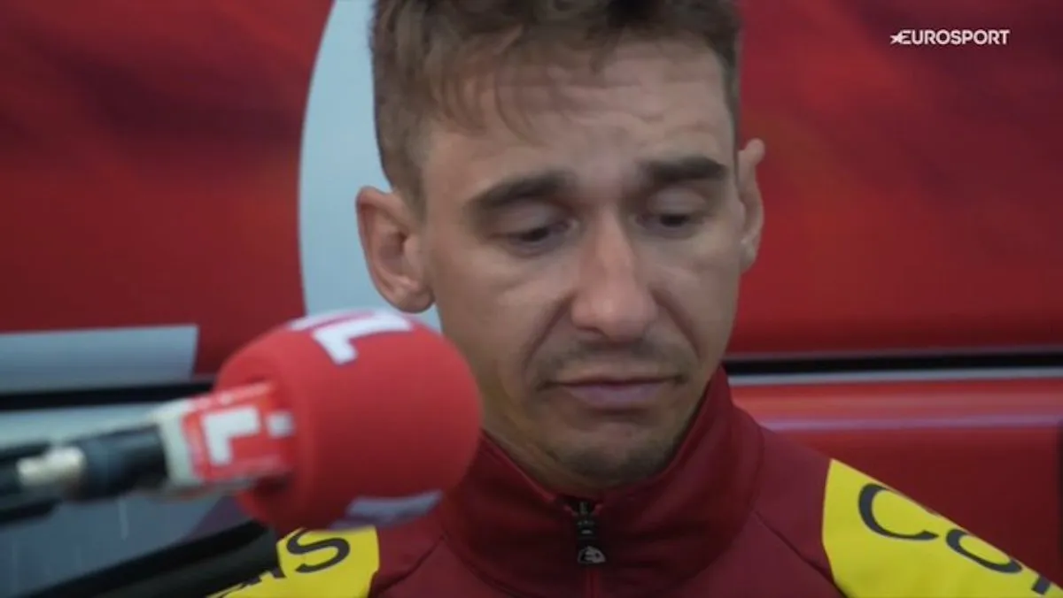 Met tranen in de ogen doet Coquard zijn verhaal na uitvallen Philipsen: 'Zelfs al ben ik geen kwade jongen...'