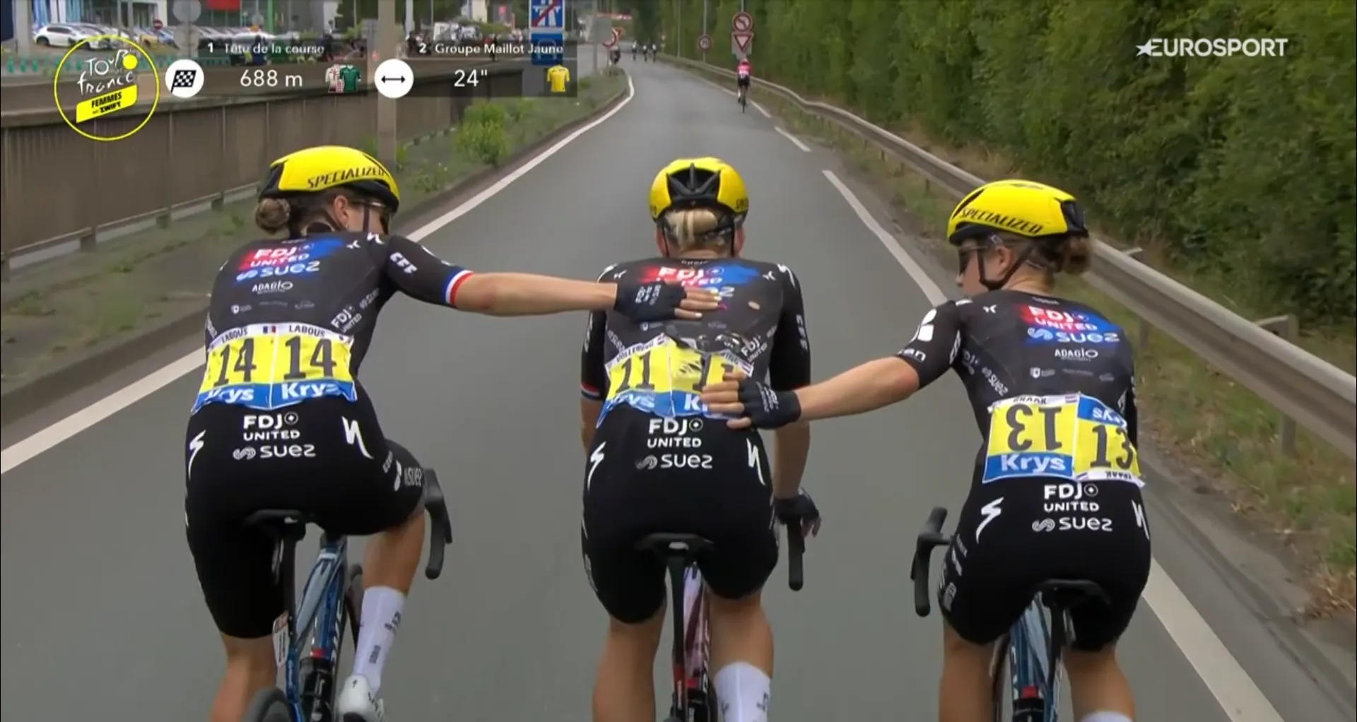 🎥 No fractures for Vollering after nasty crash, but start in fourth stage still uncertain