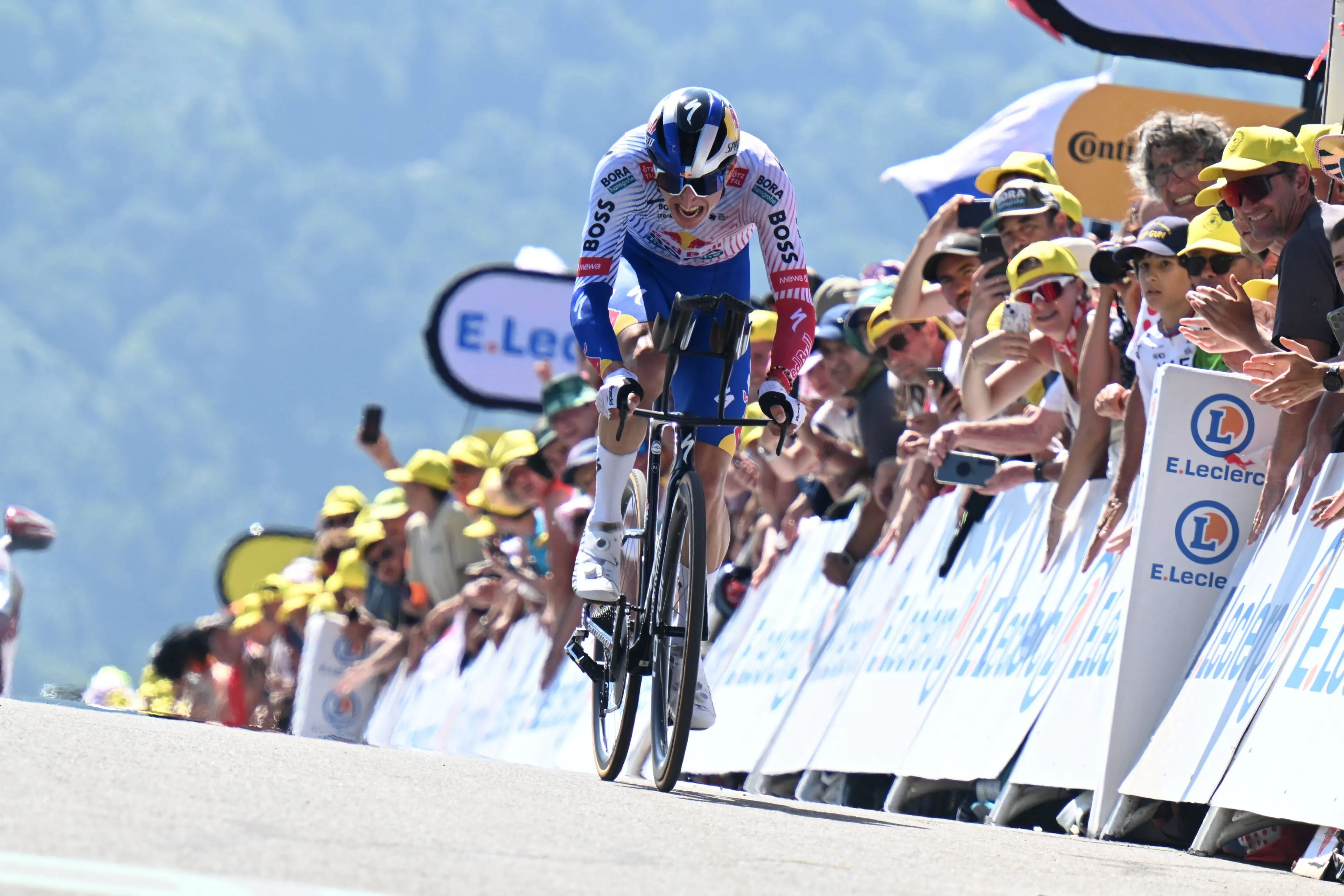 Red Bull slaat terug in de Tour! Lipowitz nadert 'superster' Evenepoel, Dumoulin lovend over Roglic