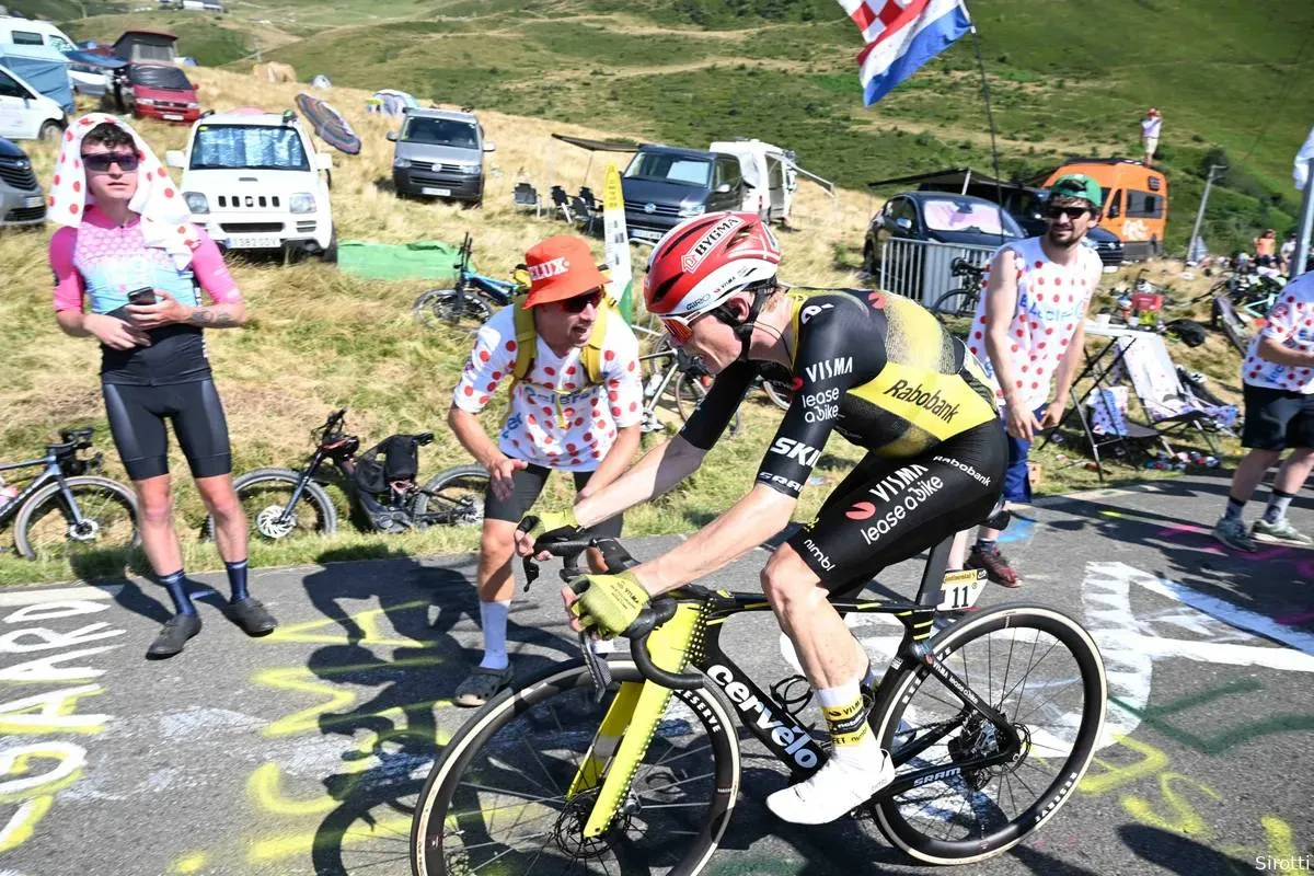 Vingegaard criticized in Denmark. who refrains from commenting after setback: "Could backfire"
