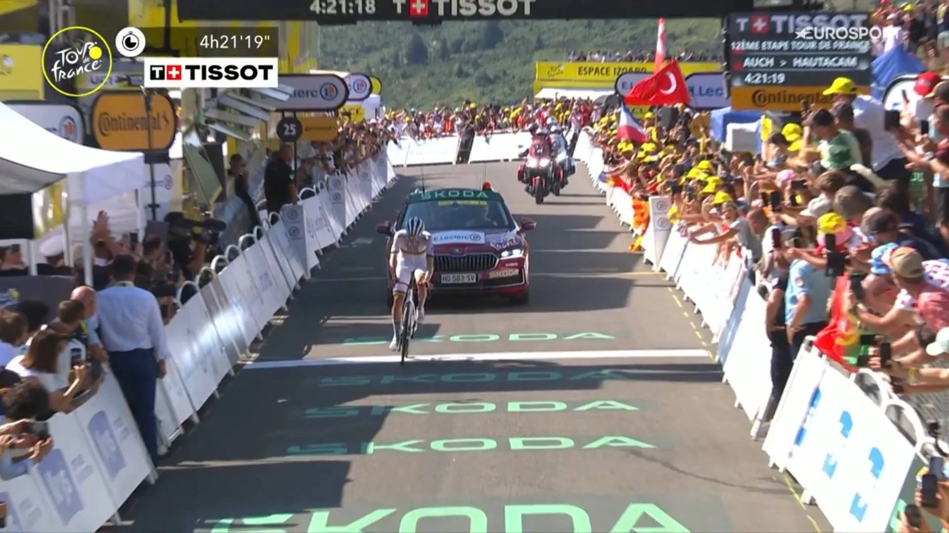 Pogacar delivers major blow to Vingegaard and Visma | Lease a Bike, secures yellow and gains minutes on rvals