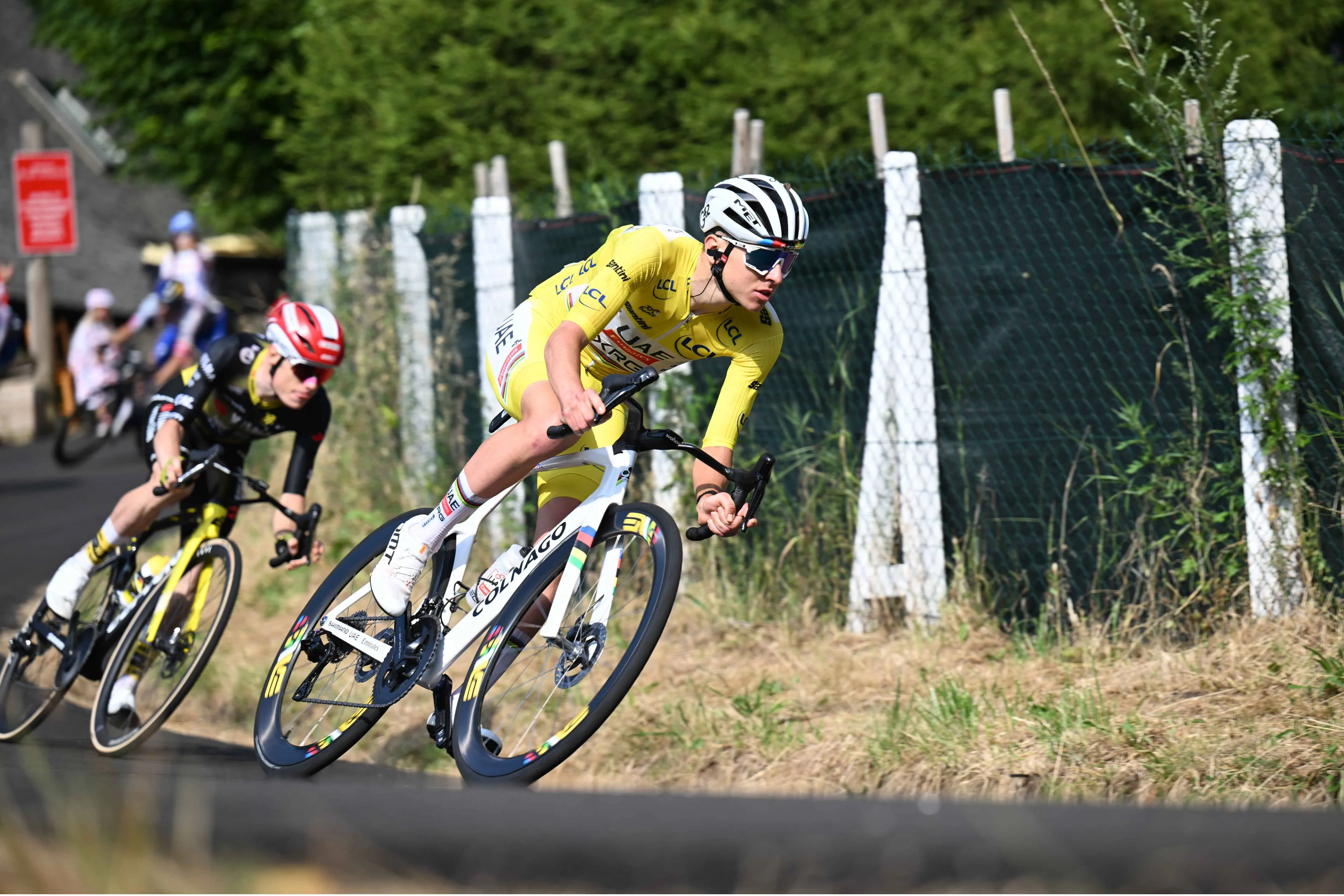 Favorieten etappe 14 Tour de France 2025 | Magistrale hattrick Pogacar lijkt voor de hand te liggen in slot drieluik