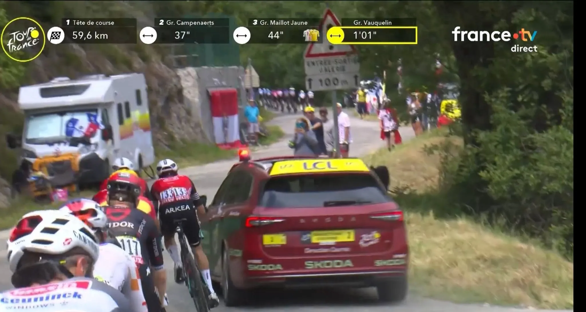 🎥 Jury, what are you doing? Vauquelin and others narrowly avoid crash after near-collision with jury car