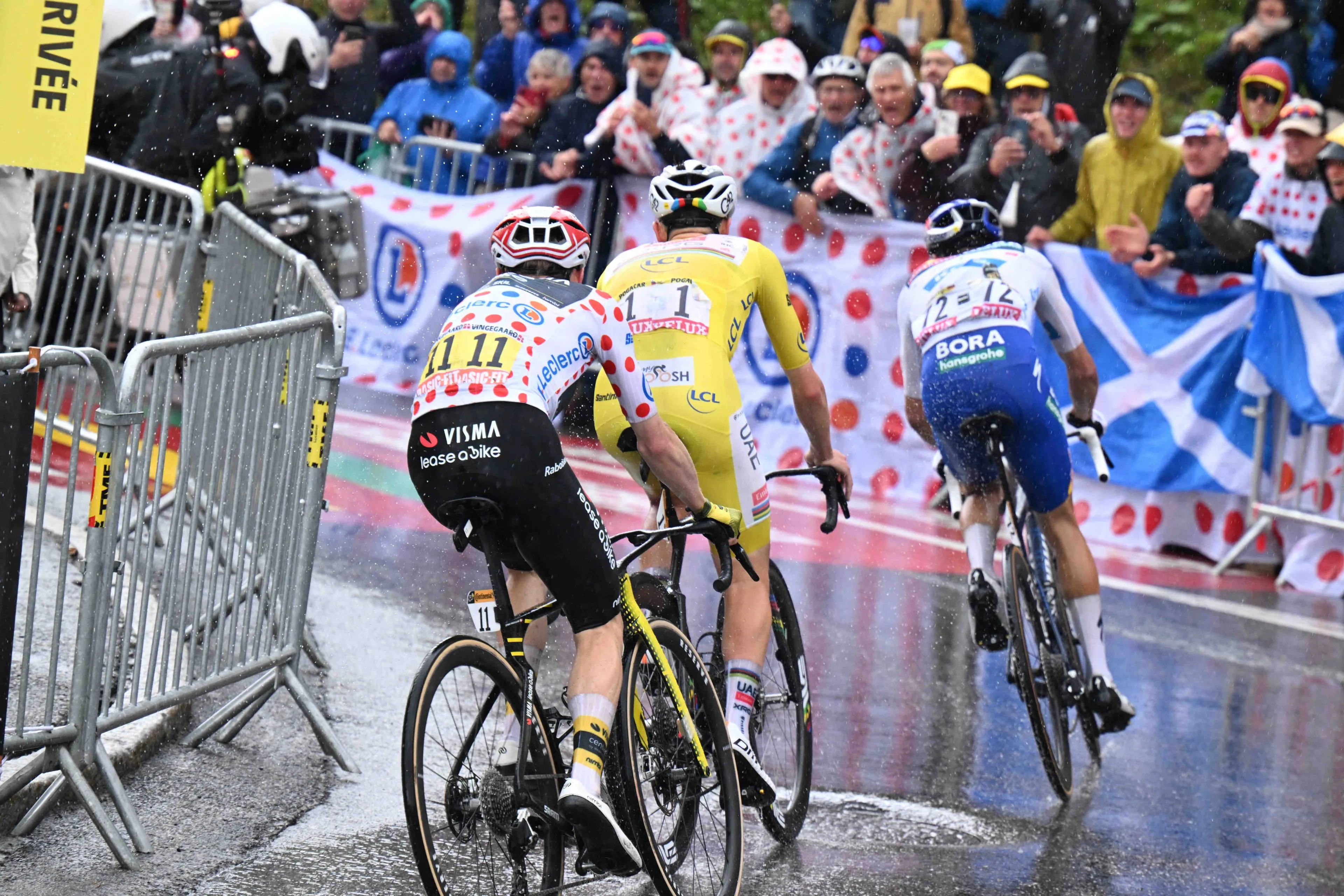 Jonas Vingegaard komt met korte reactie: 'Heb geprobeerd het spel te spelen'