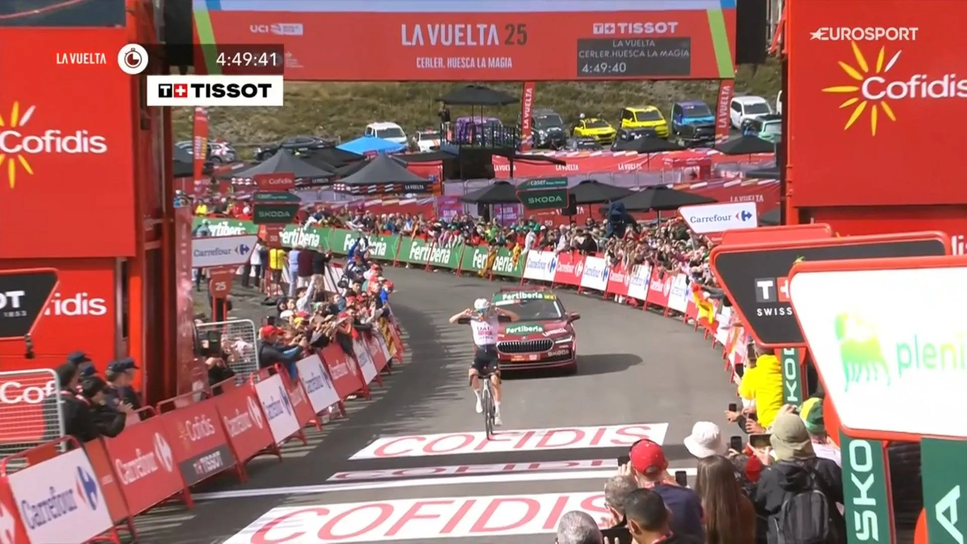 Ayuso rises like a phoenix in Vuelta with statement win, while Vingegaard rides defensively