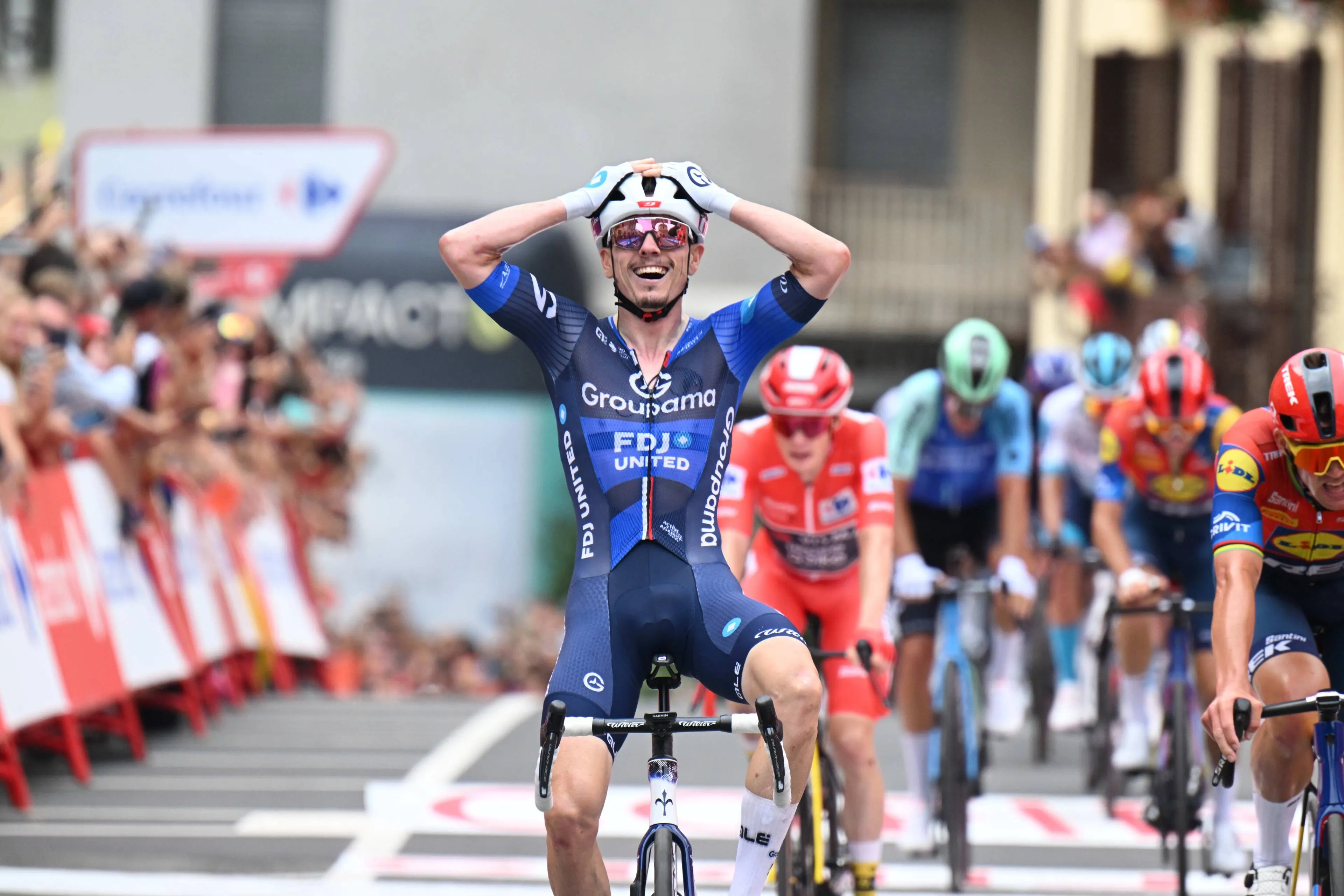 Gaudu unaware of any wrongdoing after Vingegaard's claim: "I was just riding my own climb"