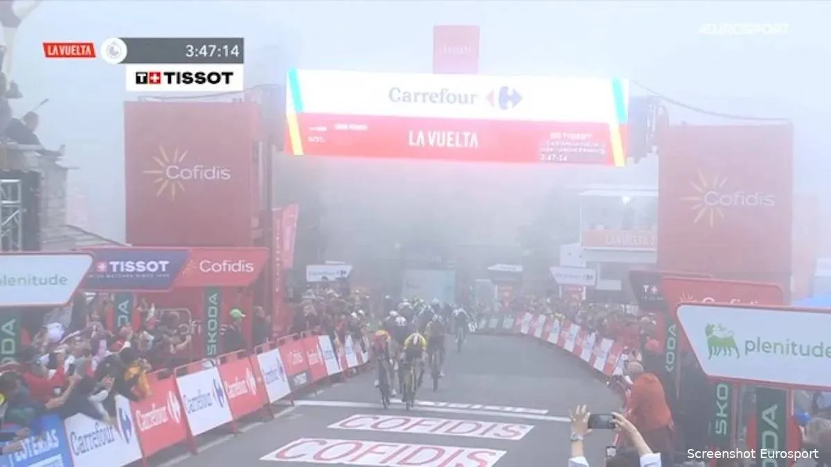Mass crash? No problem! Vingegaard crashes but still wins Vuelta's first mountain stage