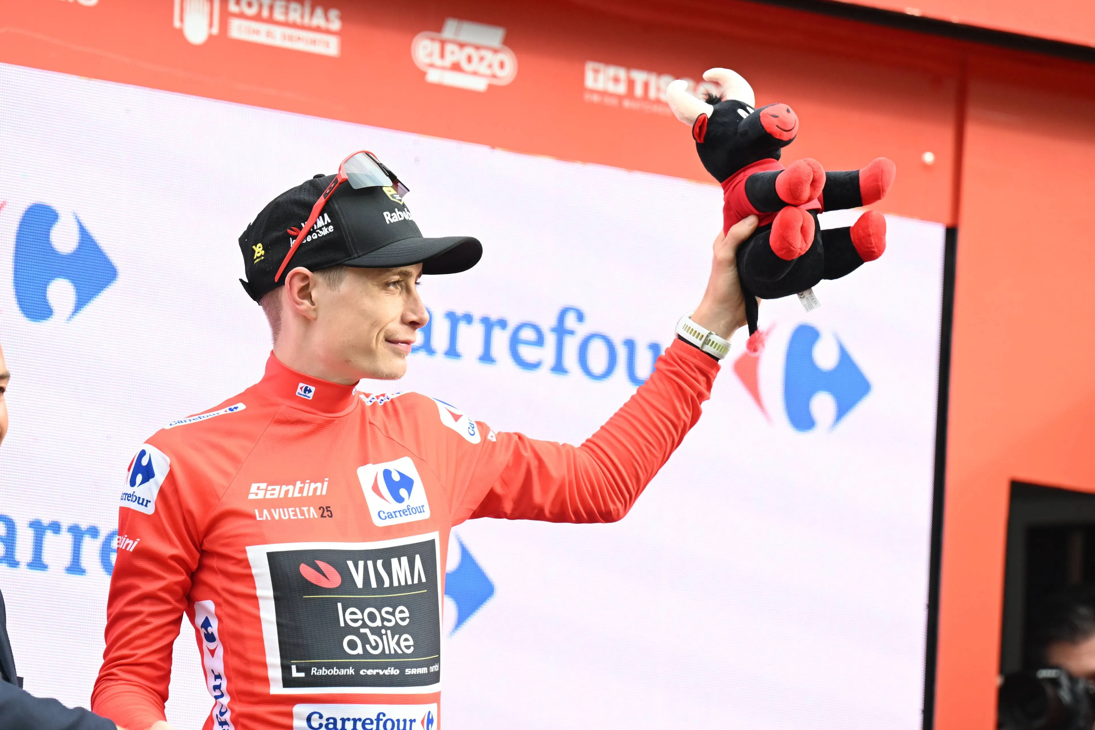 Klassementen Vuelta a España 2025 | Vingegaard weer in het rood, UAE met 2 op het podium: zo staat het ervoor na TTT!