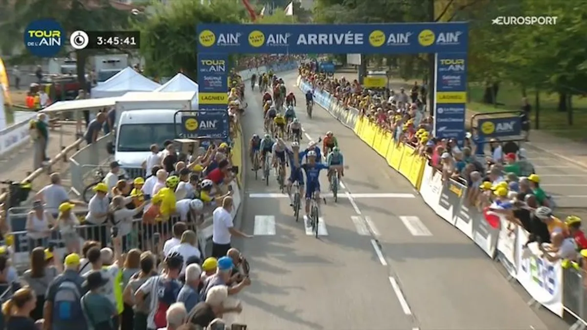 Visma | LaB animeert eerste etappe Tour de l'Ain, maar ziet Donnenwirth en Gaudu een heel knap 1-2'tje boeken
