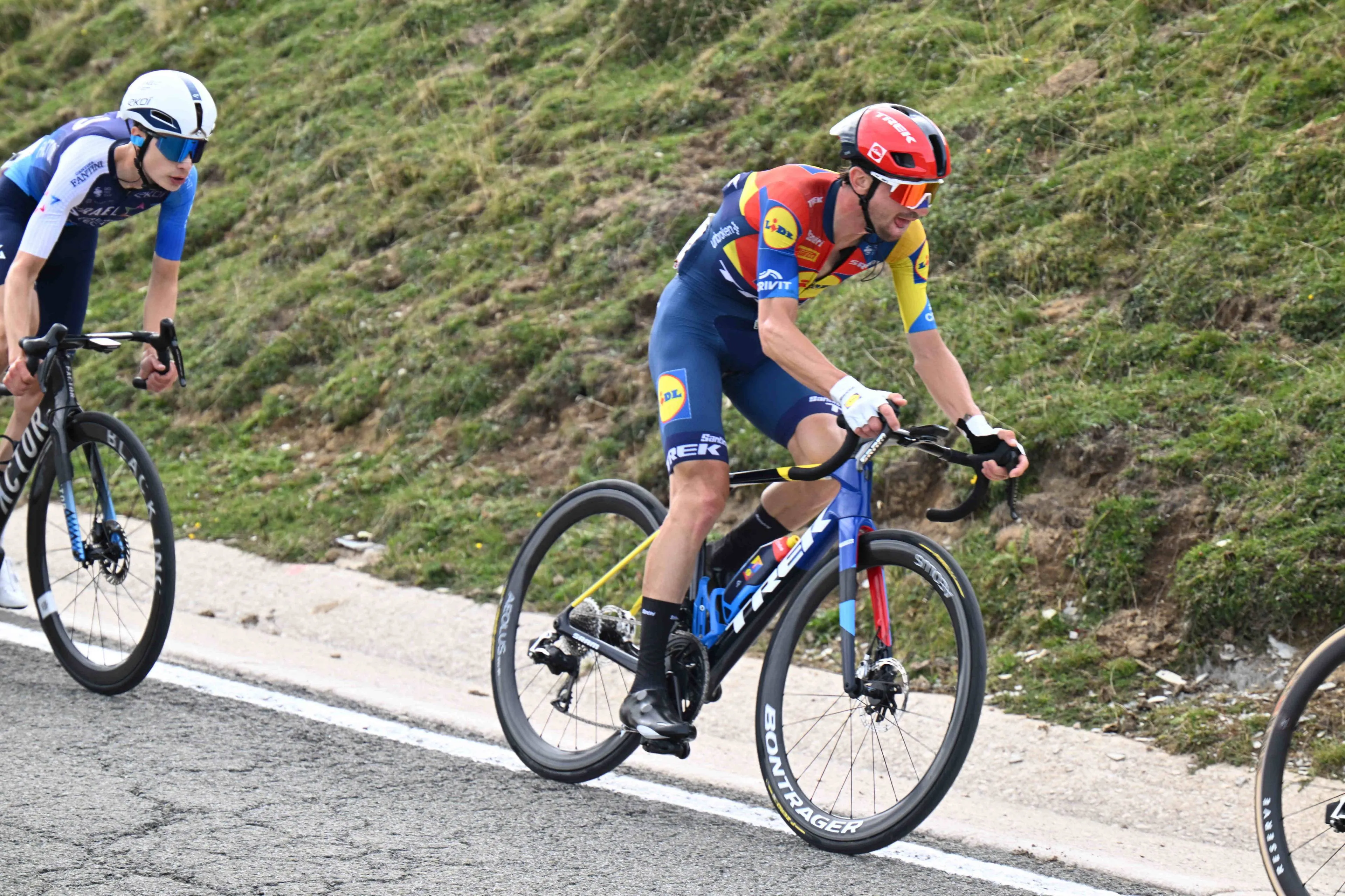 Plan-B nog achter de hand, maar Ciccone staat er na 10 dagen Vuelta goed op: 'Hebben de strategie beetje aangepast'