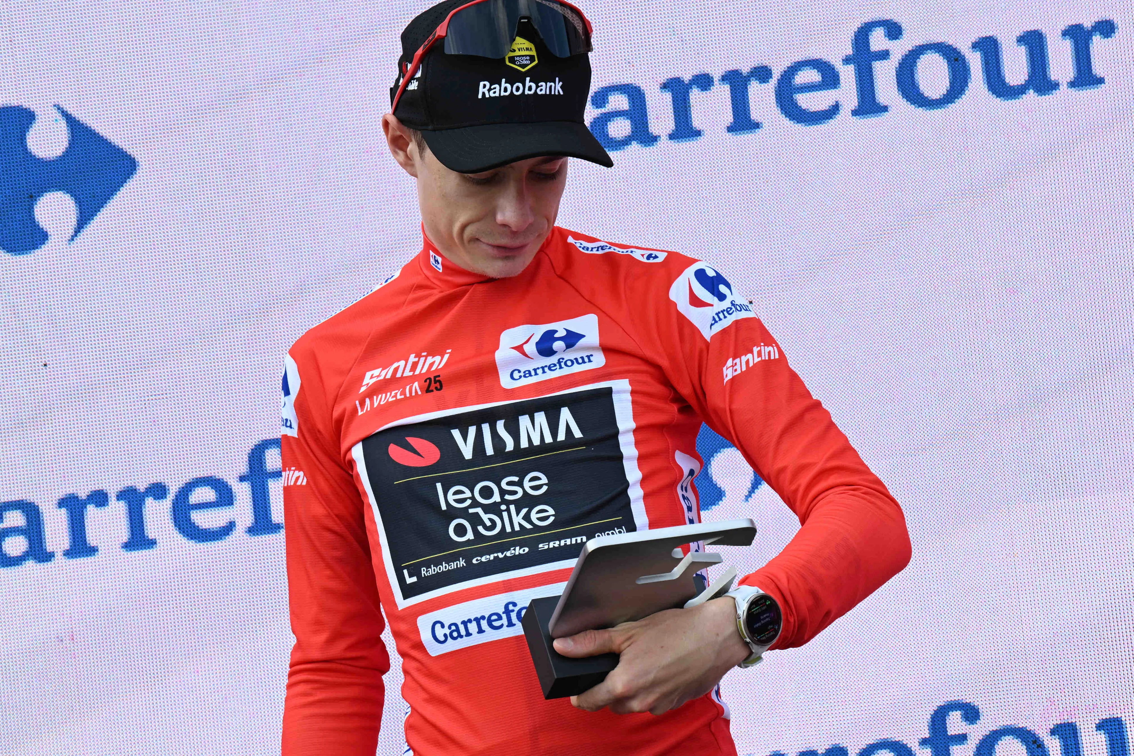 Klassementen Vuelta a España 2025 | Vingegaard, Pidcock en Riccitello lachen het hardst na Bola del Mundo