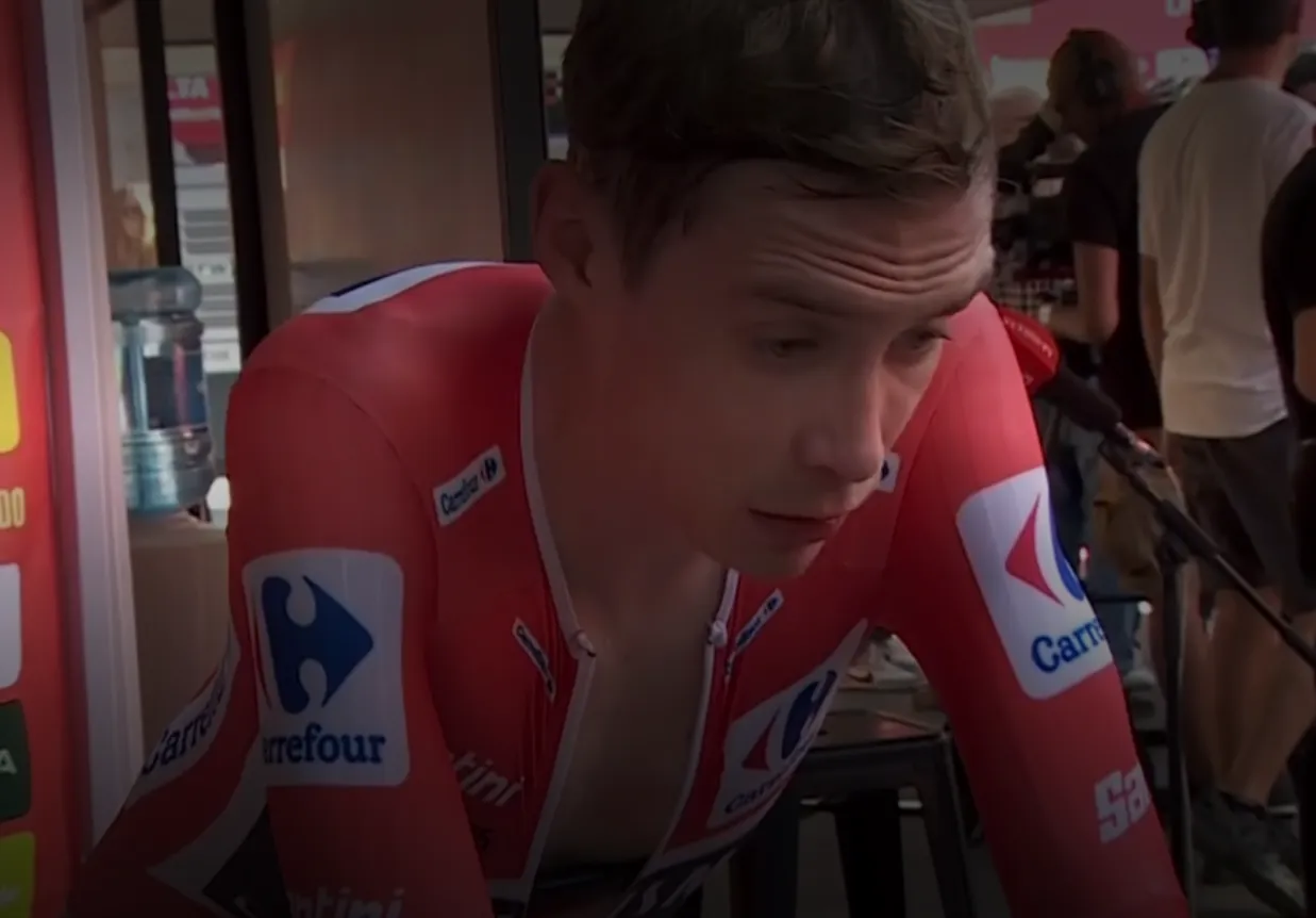 Vingegaard beseft dat hij heel goed weg is gekomen in verkorte tijdrit: 'Ik ben opgelucht, als ik eerlijk ben'