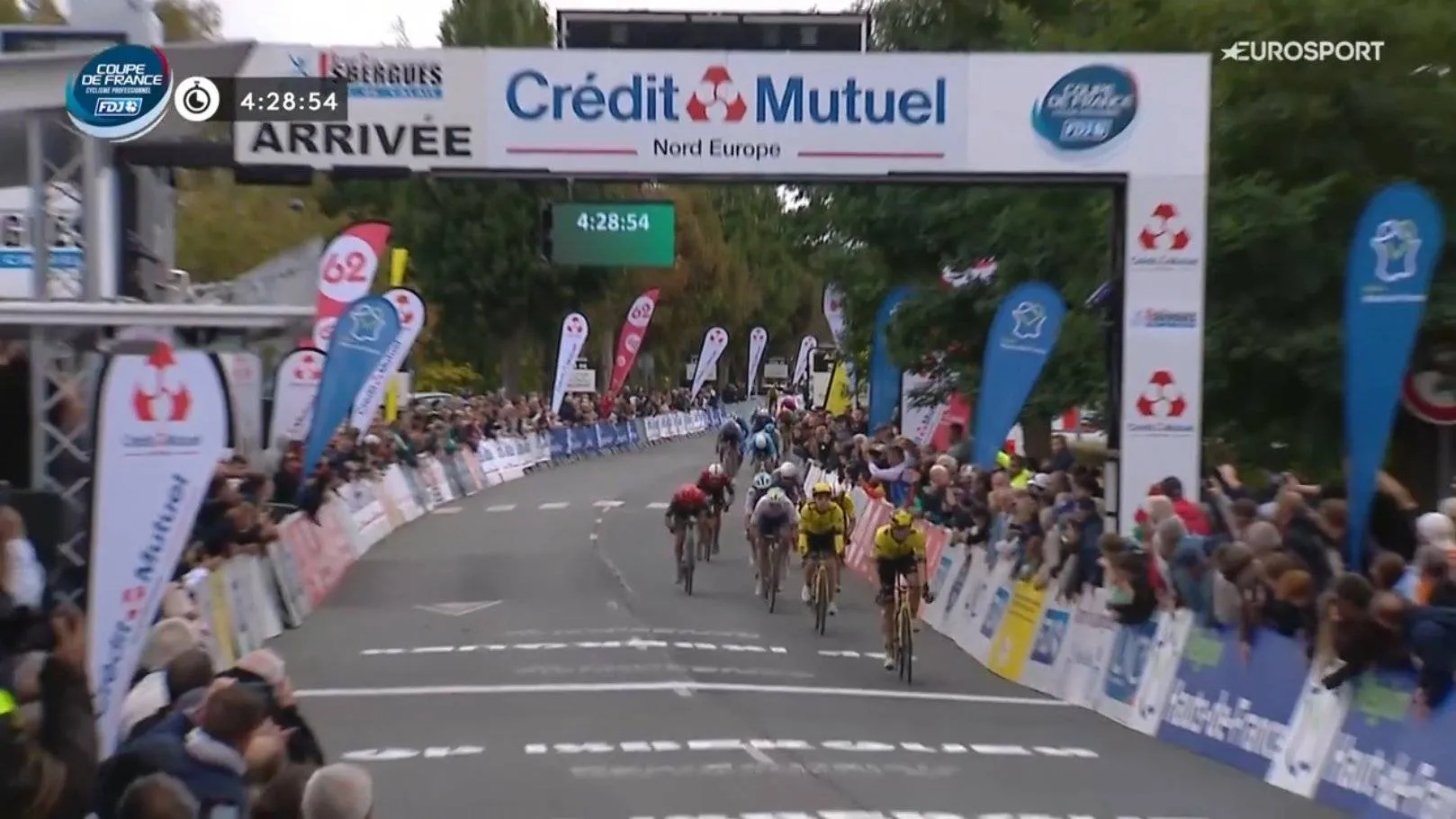 Meanwhile, outside Rwanda: Kooij and Brennan deliver a masterful 1-2, Kogut beats Groenewegen, and Scaroni wins in Italy