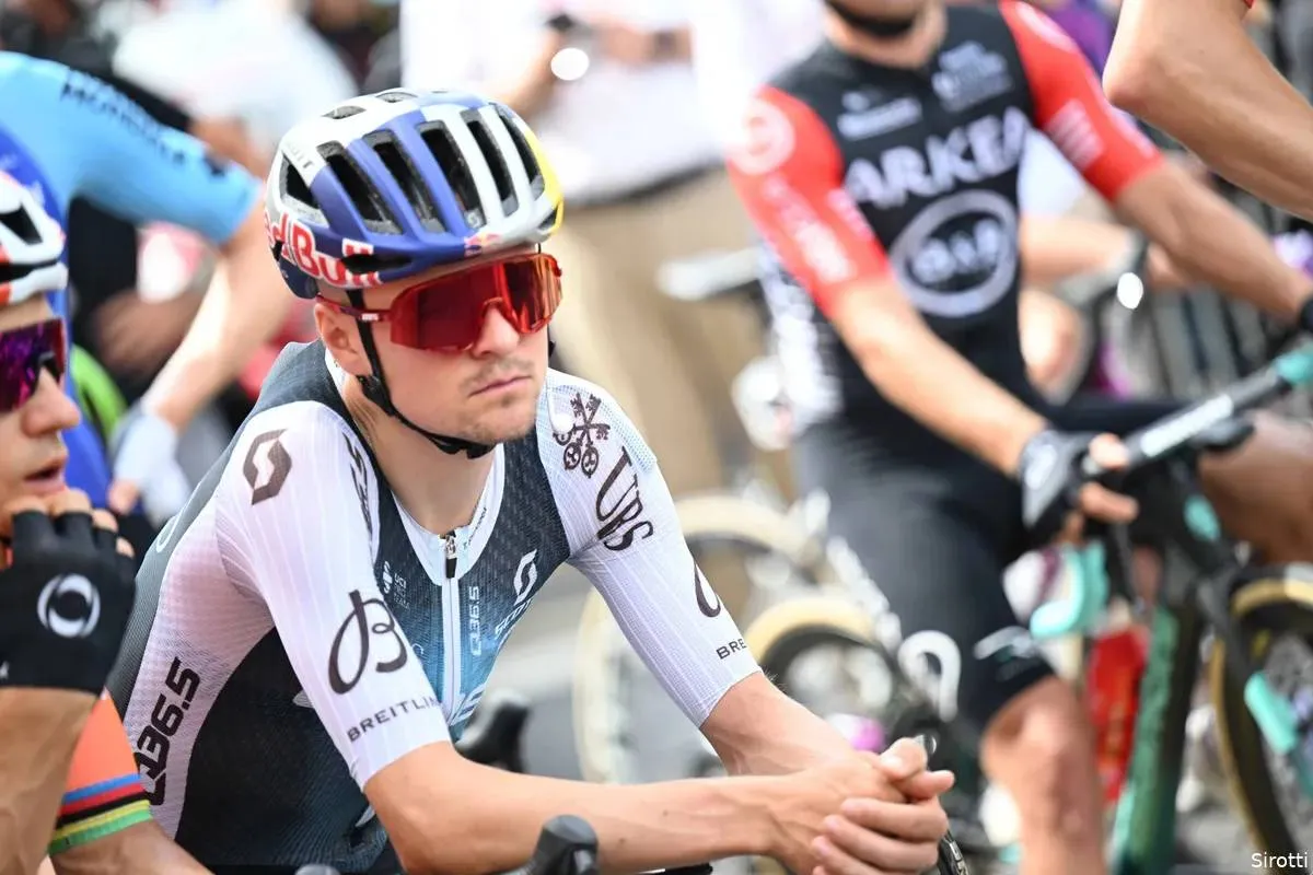 Classifications Vuelta a España 2025 | And just like that, Pidcock gains time on Vingegaard and Almeida, Pellizzari closing in too