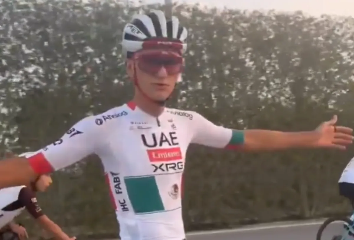 📸 Does Del Toro have the coolest national jersey next year? Mexican star shows off his new kit for the first time