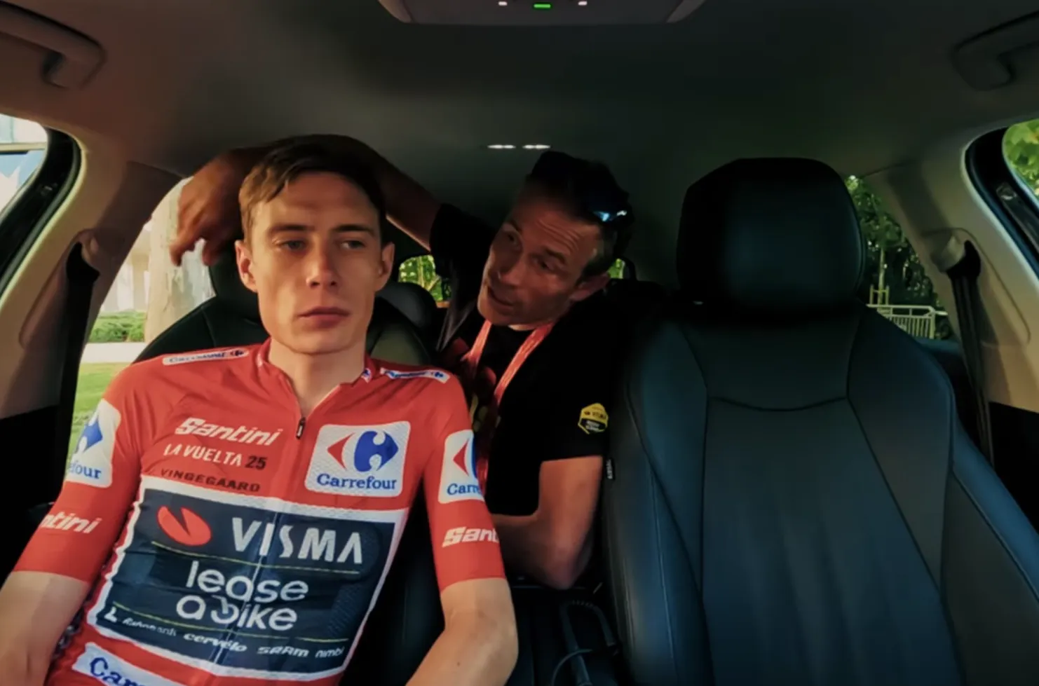 🎥 Jonas Vingegaard had het heel moeilijk met Vuelta-einde, toont prachtige docu Visma | Lease a Bike