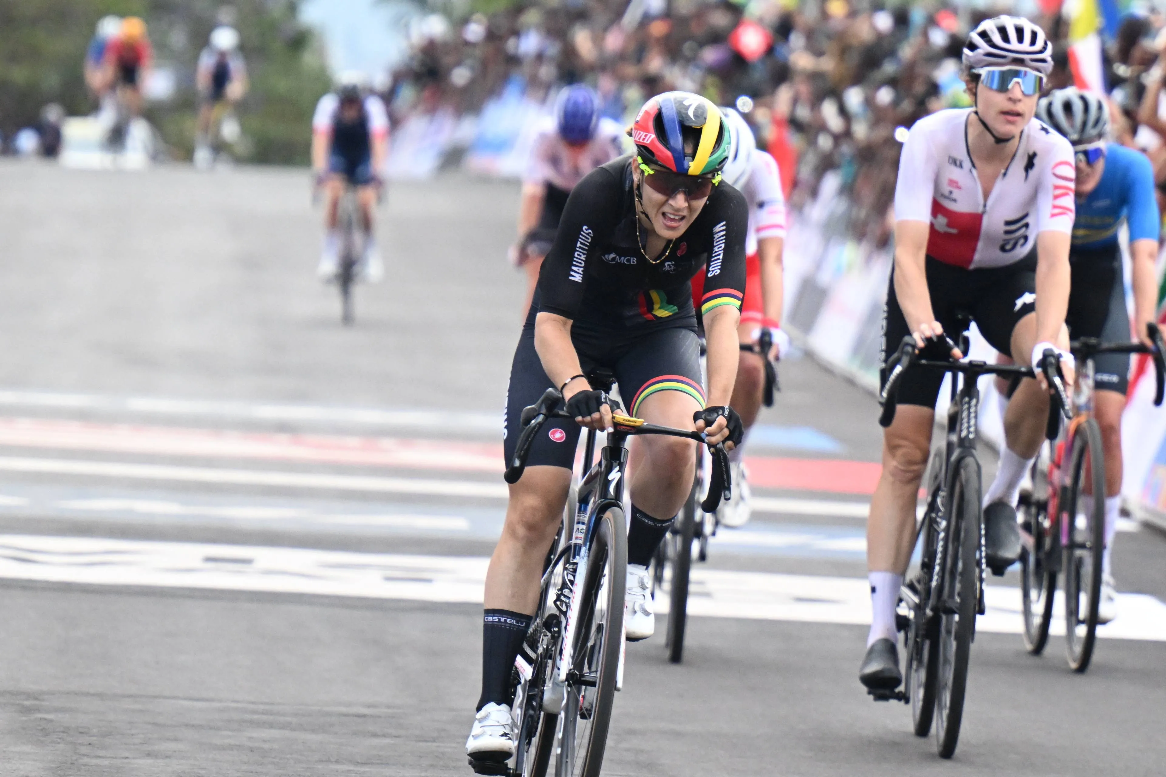 Le Court defeats World Championships runner-up in Giro dell’Emilia, Kastelijn impresses with third place