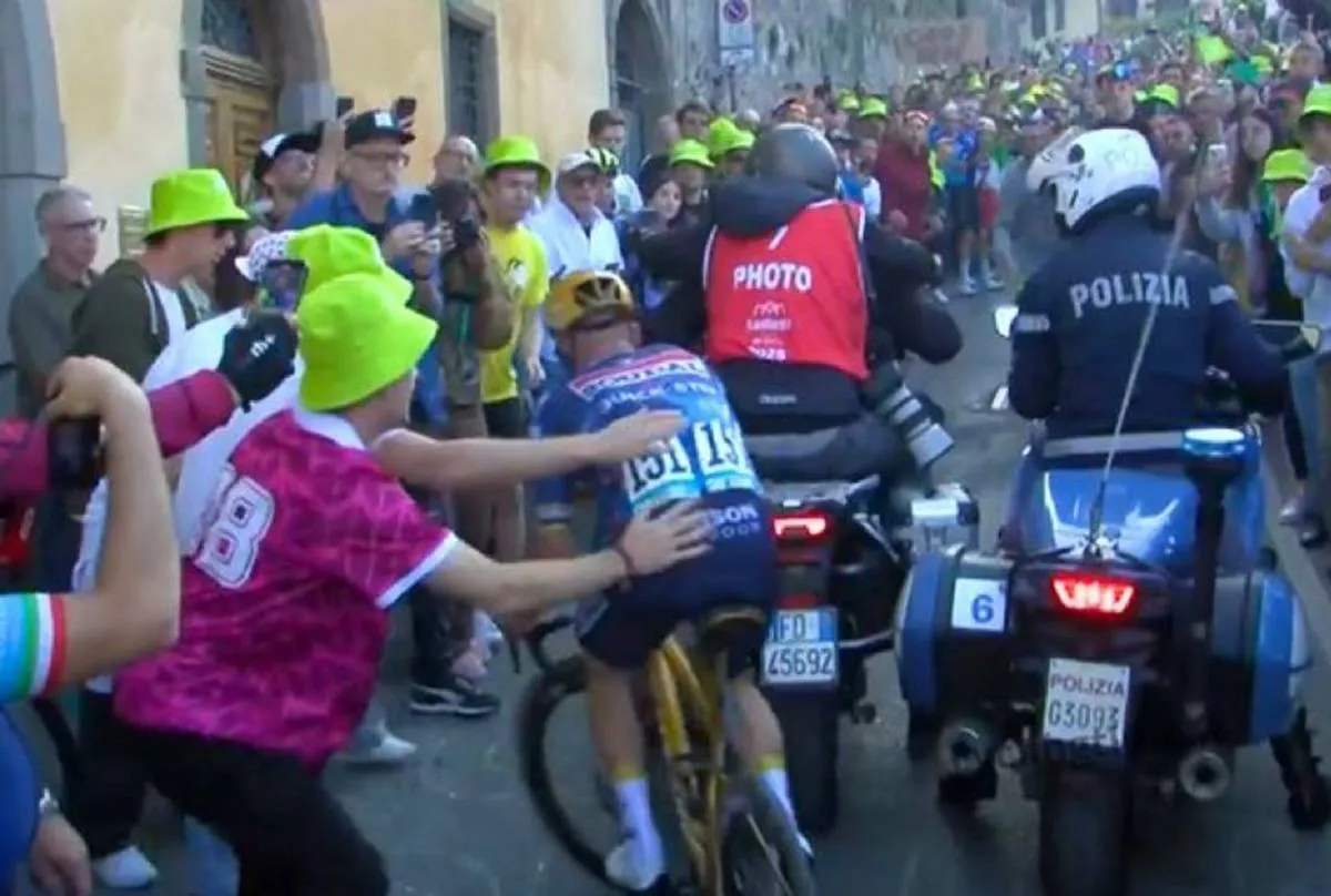 Evenepoel gaat niet Pogacar of laatste koers voor The Wolfpack, maar moment van 'paniek' onthouden in Lombardije