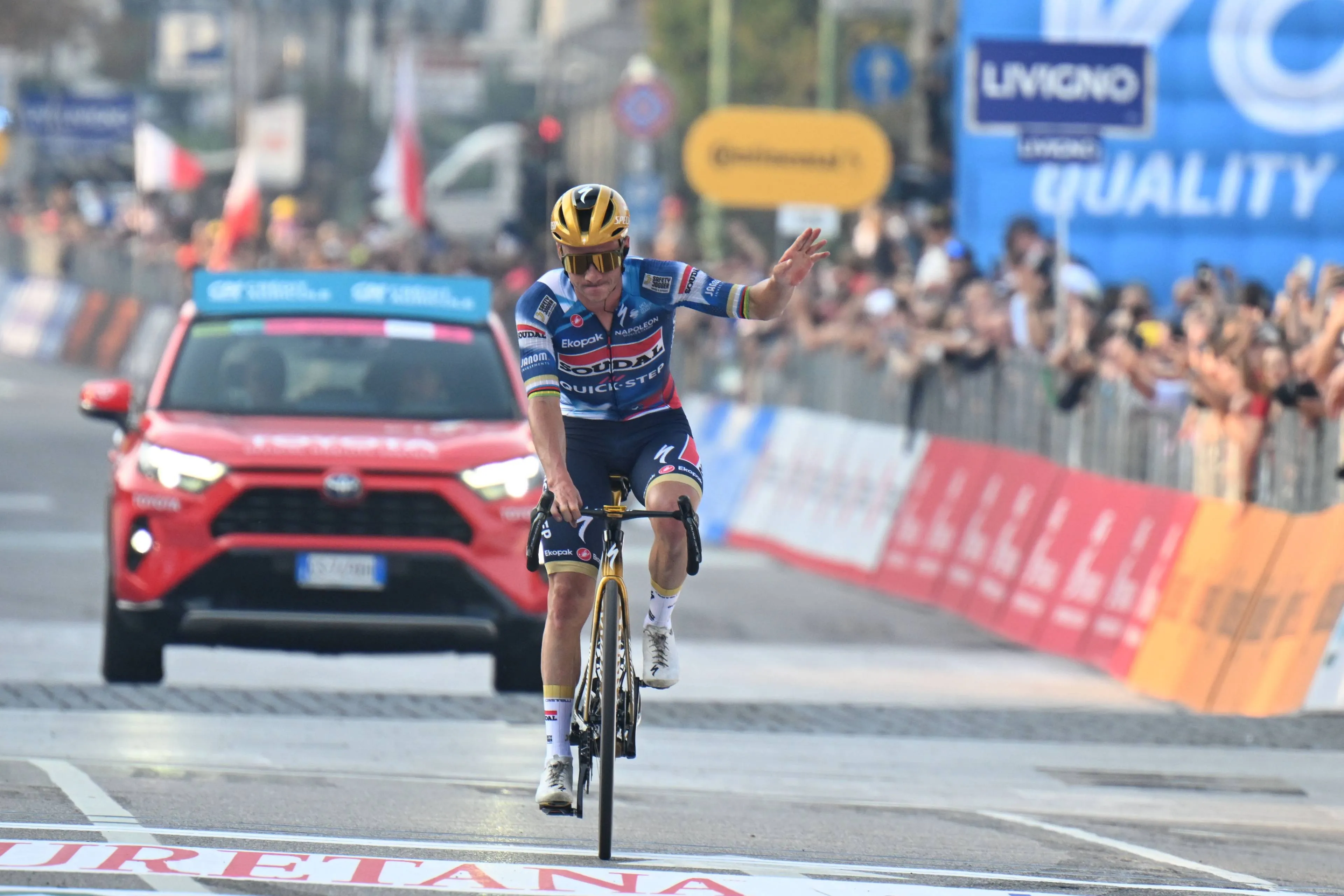 Iedereen wacht op Vingegaard, maar Remco Evenepoel neigt nu al heel openlijk naar geslaagde Pogacar-dubbel
