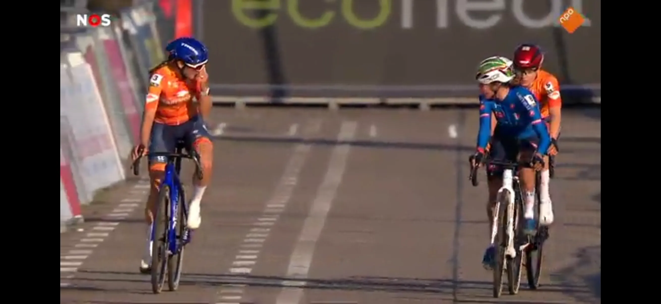 WK veldrijden 2026 | Brons voor Nederland bij beloften, wie grijpt goud bij de dames?