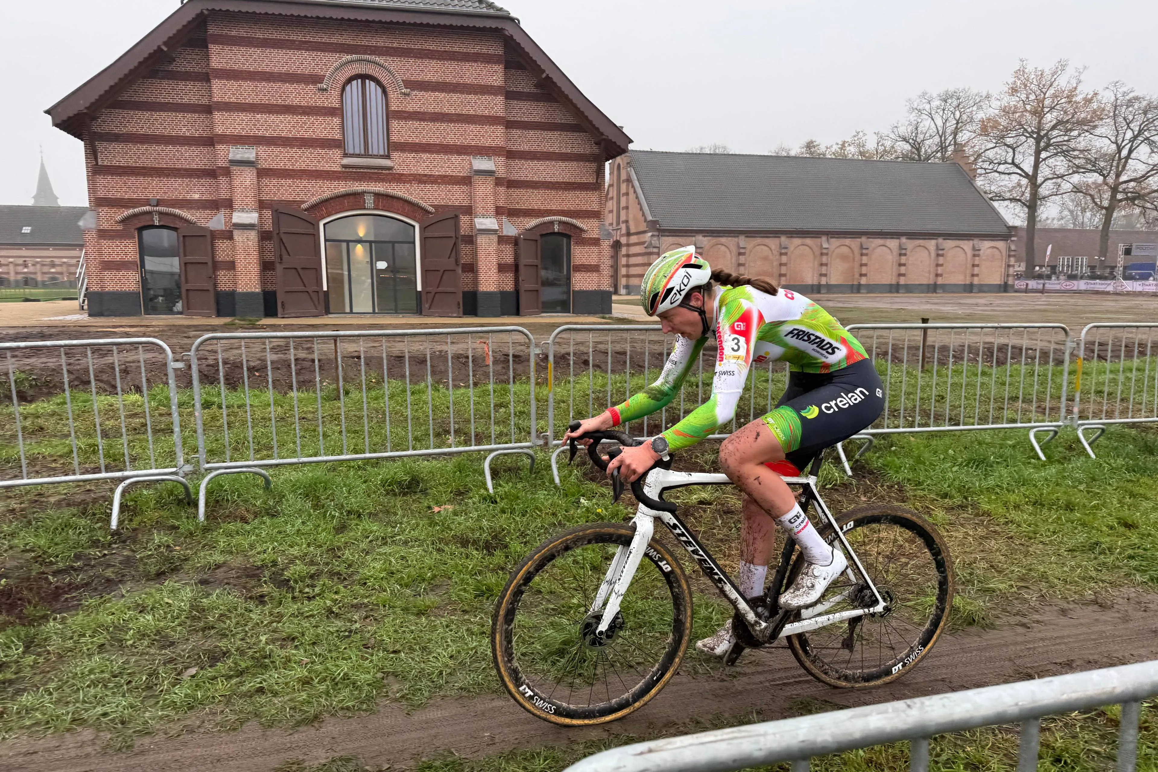 Manon Bakker is het volgende slachtoffer van problemen met de liesslagader: 'Van blij naar teleurstelling en angst'