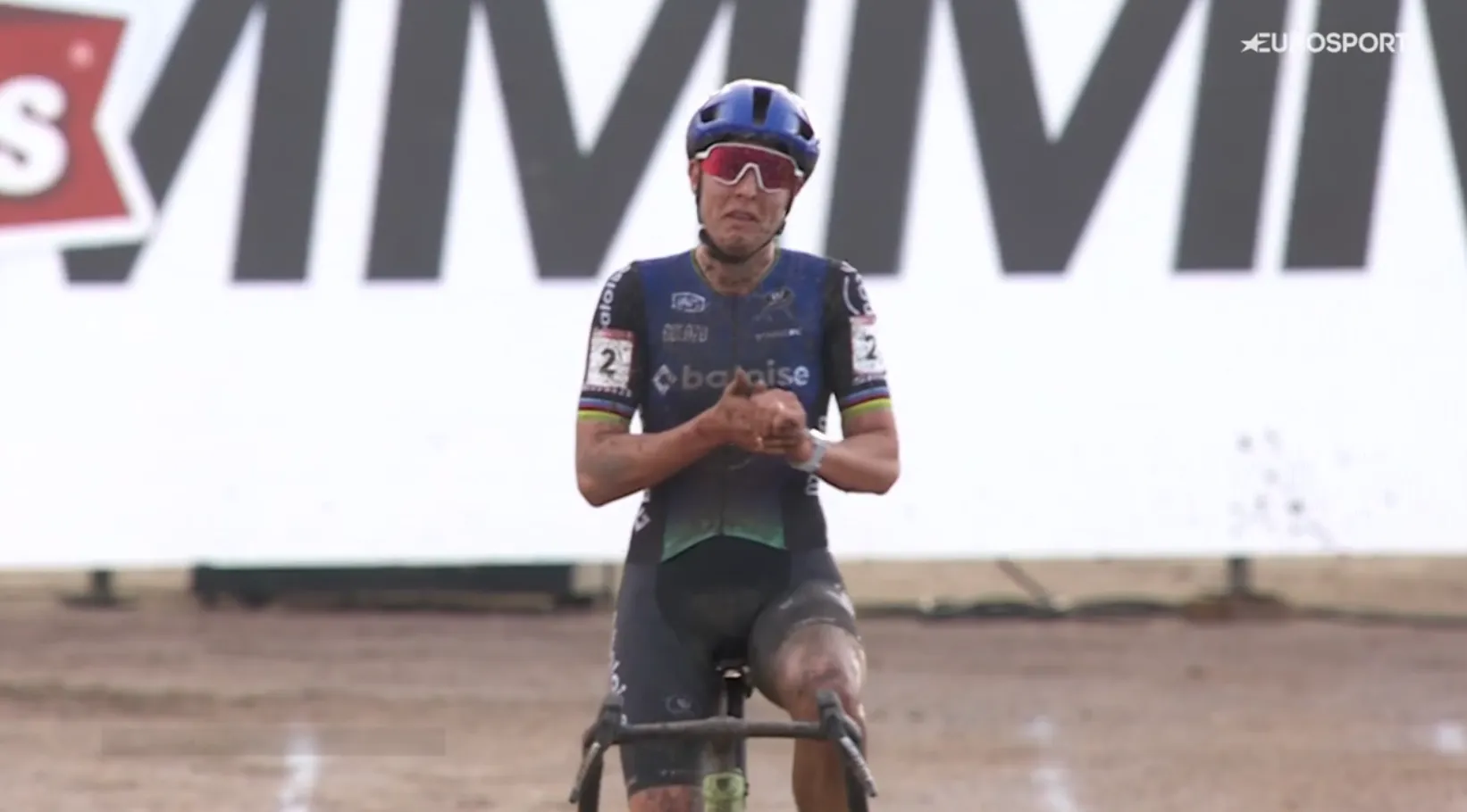 Van Anrooij terug op het podium, maar achter emotionele Brand in Italië; Alvarado stapt vroeg af