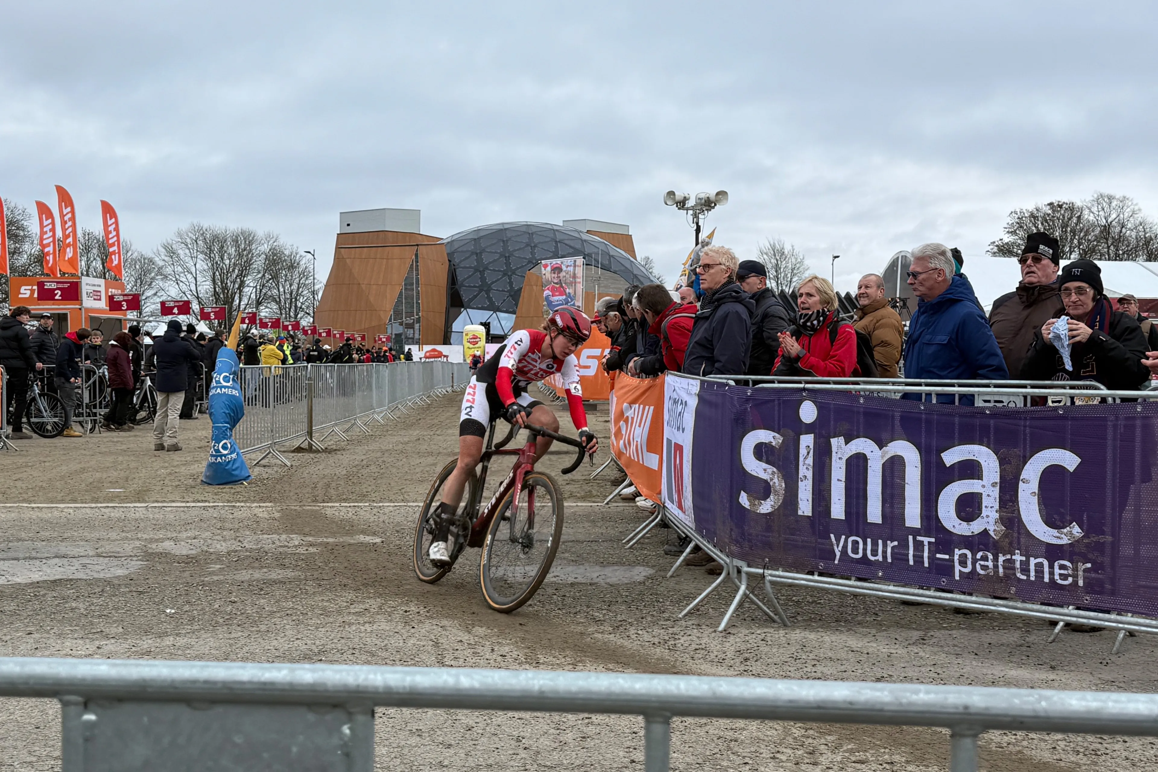 Klassementen veldrijden 2025/2026 | Superprestige wordt loeispannend gevecht in laatste manche!