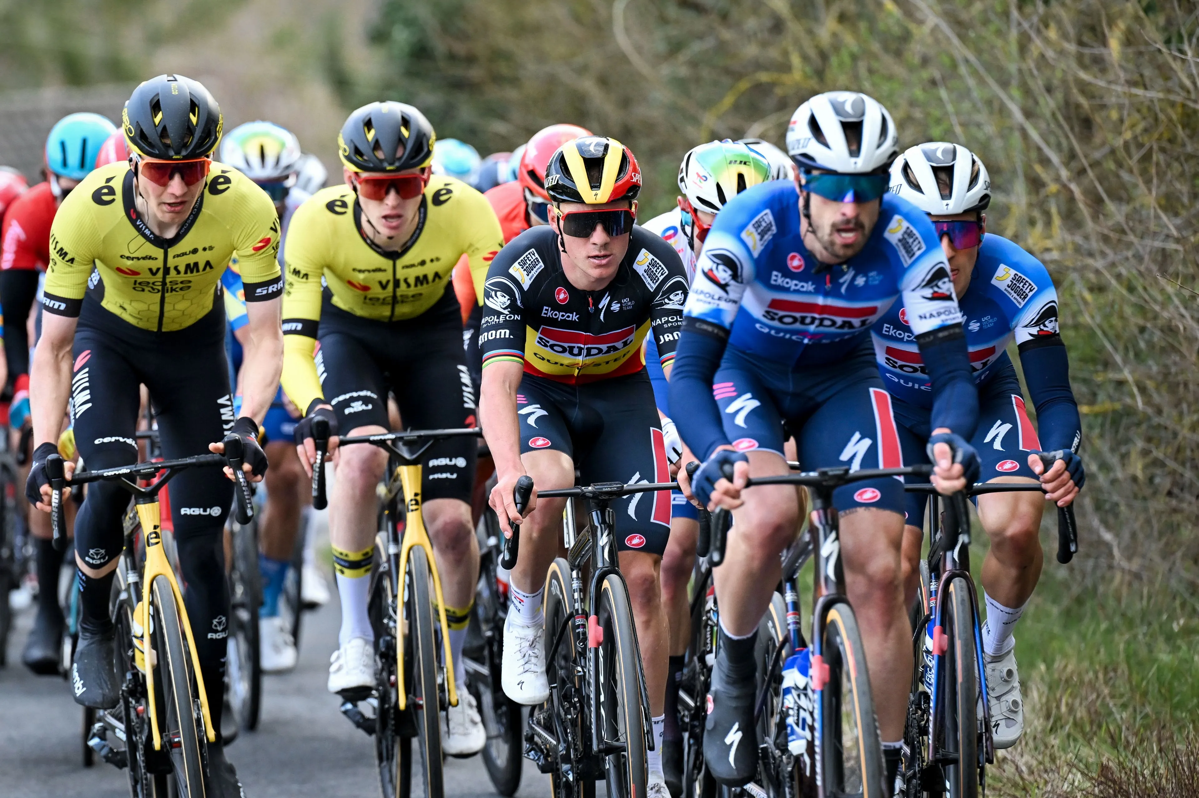 visma-lease-a-bike-soudal-quick-step-evenepoel-kelderman-jorgenson-cattaneo