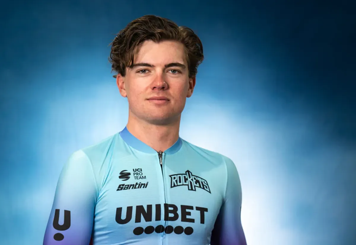 Noors KOM-fenomeen van Unibet Rose Rockets doet het weer, maar was Tadej Pogacar taggen wel zo slim?