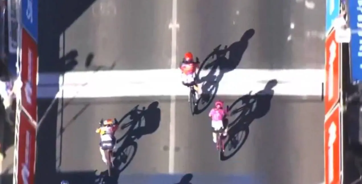 Noemi Rüegg kan kunststukje uit Tour Down Under niet herhalen en wordt erop gelegd bij het nagerecht