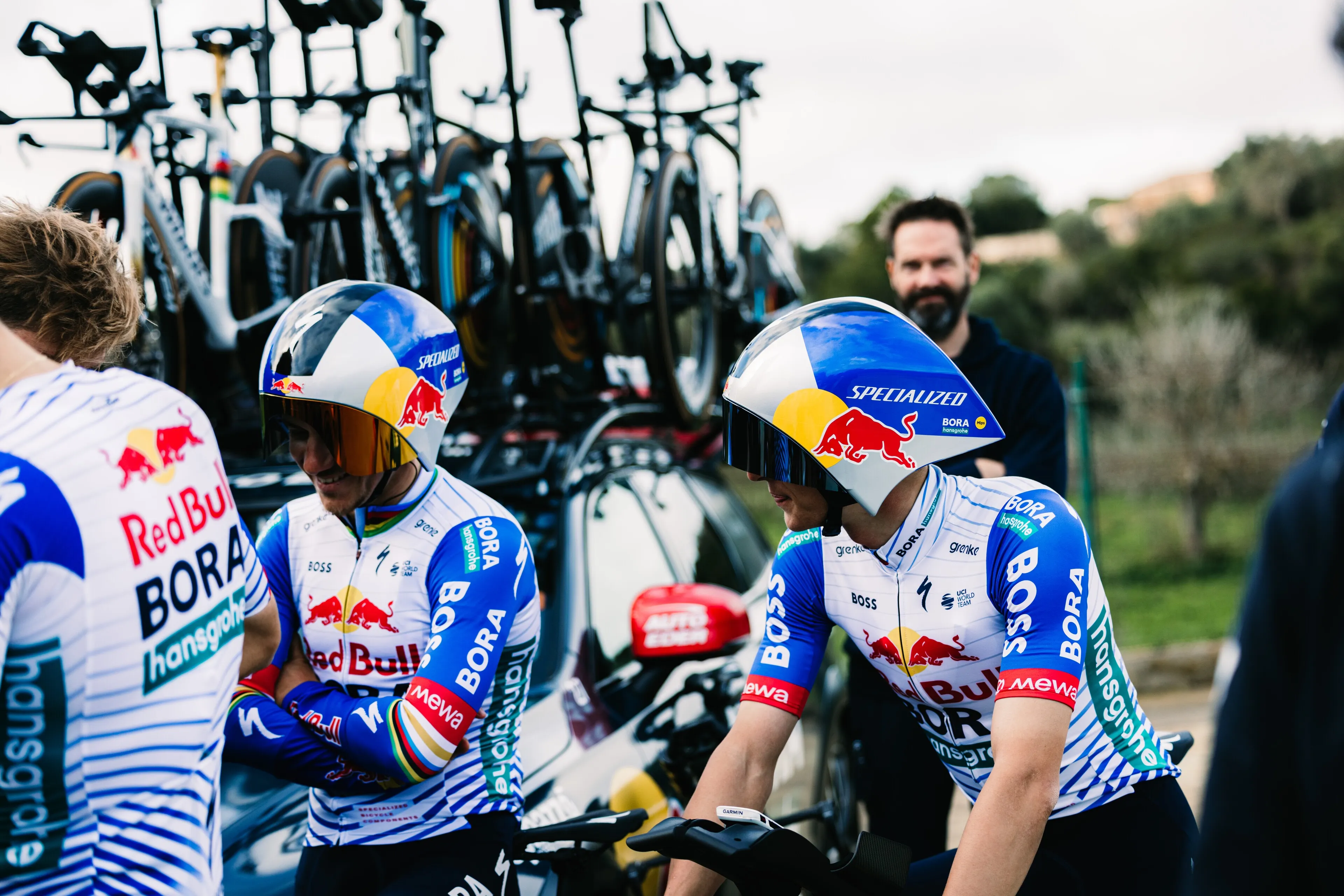 Ronde van Valencia 2026 | Girmay pakt de eerste, maar donderdag is Evenepoel in tijdrit aan zet!