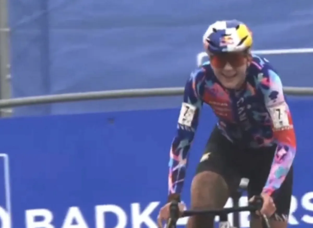 Brits wonderkind met een reden: podiumplaats na 6 (!) keer crossen maakt van Zoe Bäckstedt interessant WK-vraagstuk