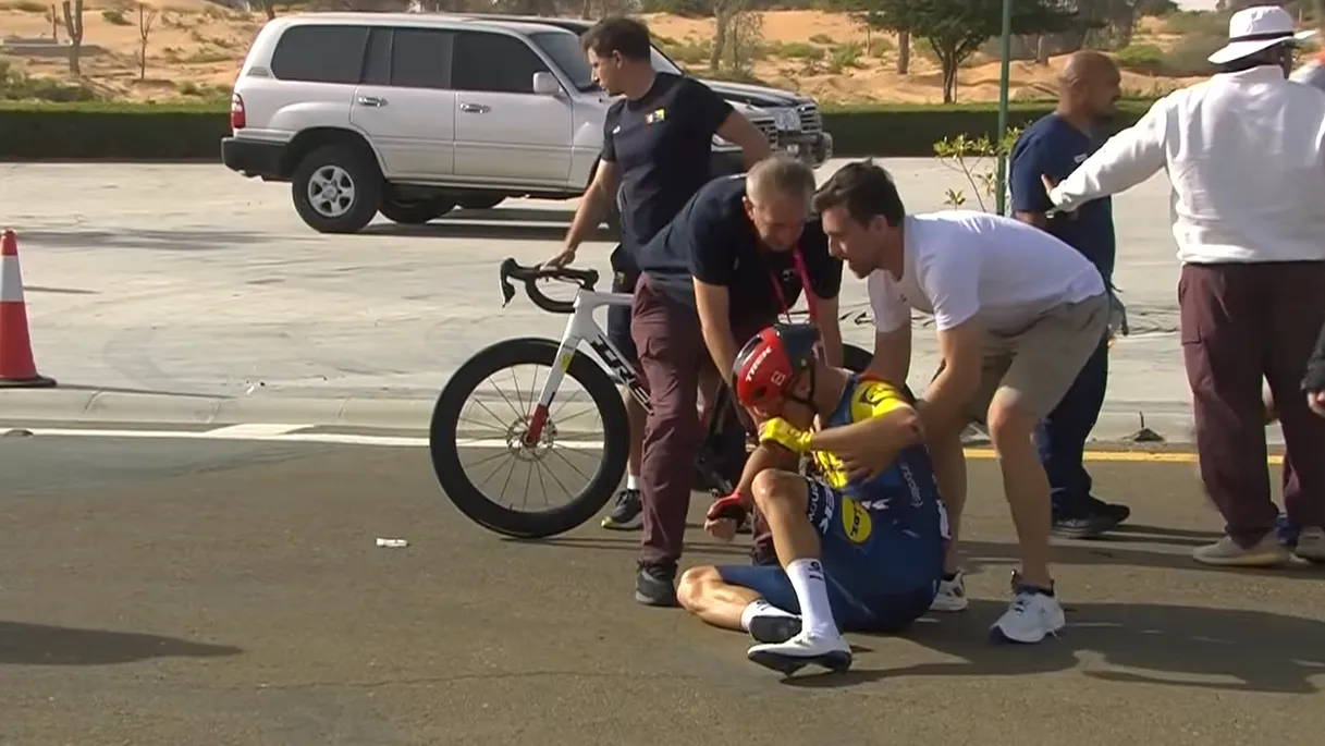 🎥 Jonathan Milan avoids fractures after UAE Tour crash, but Tuesday start still uncertain